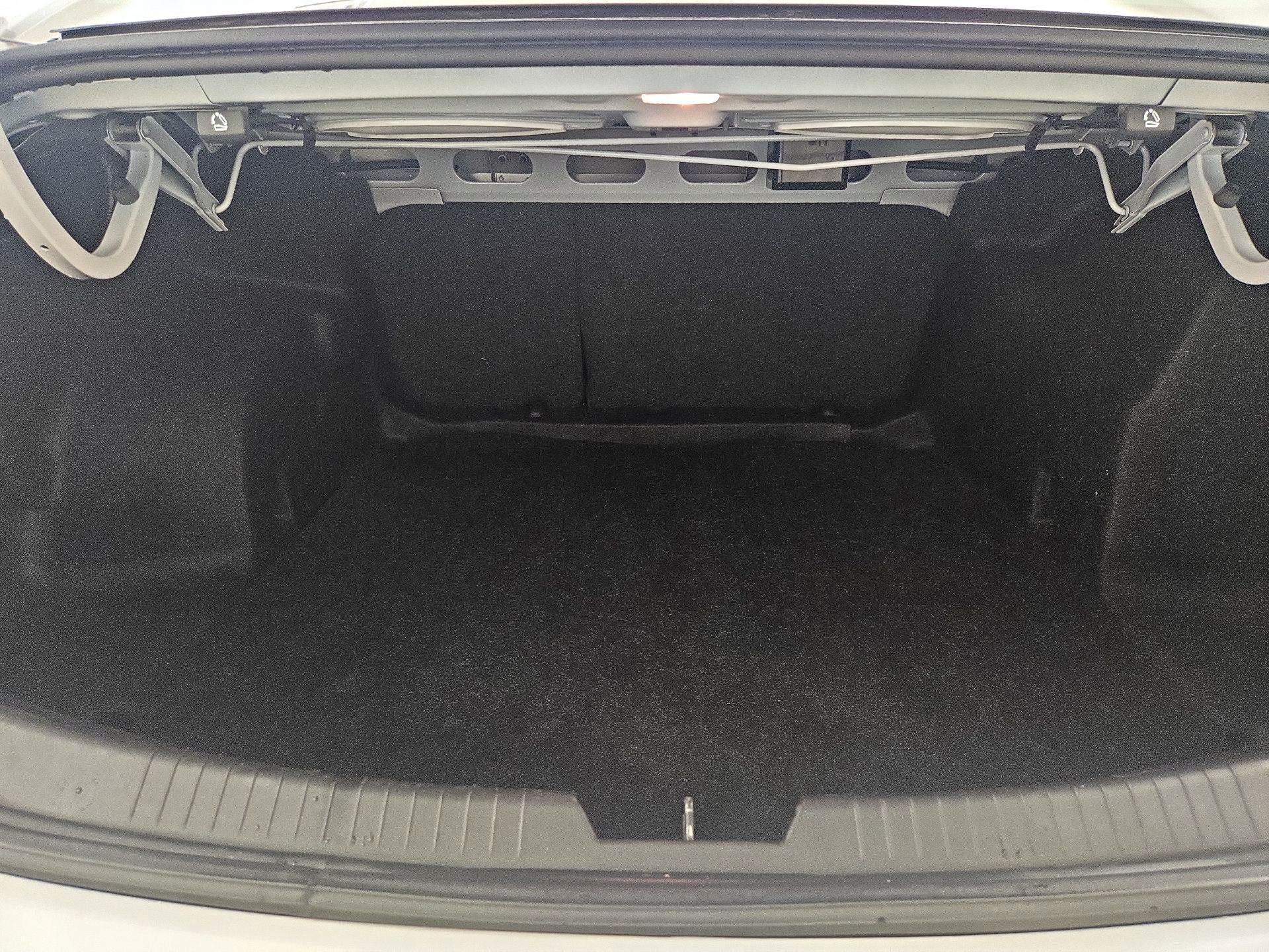 Thumbnail: 2023 Chevrolet Malibu - 20