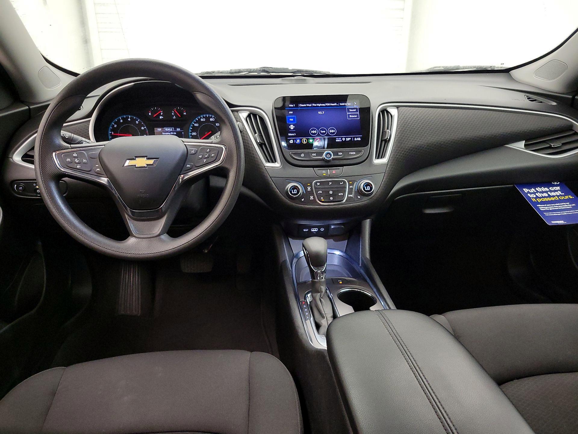 Thumbnail: 2023 Chevrolet Malibu - 9