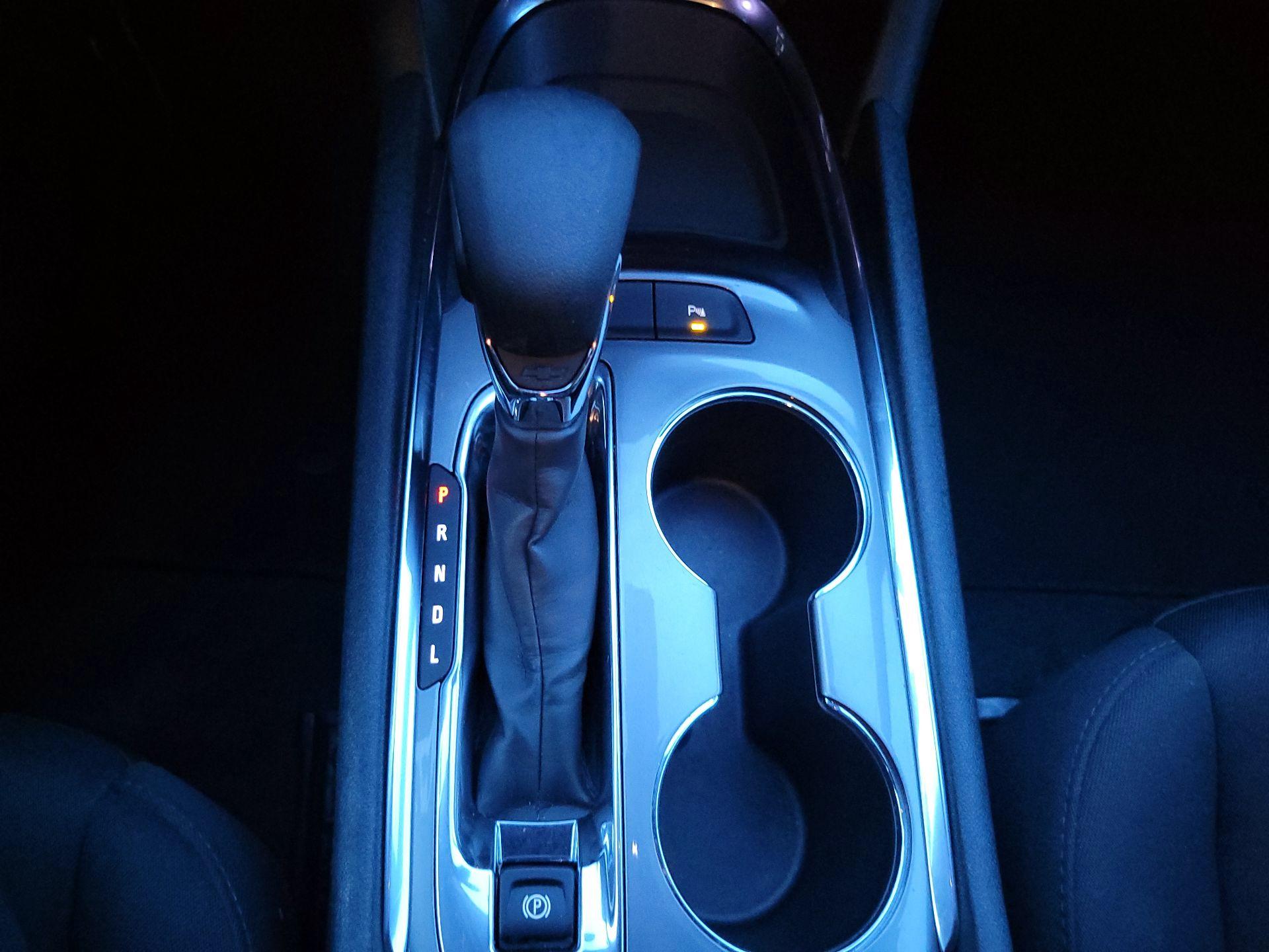 Thumbnail: 2023 Chevrolet Malibu - 17