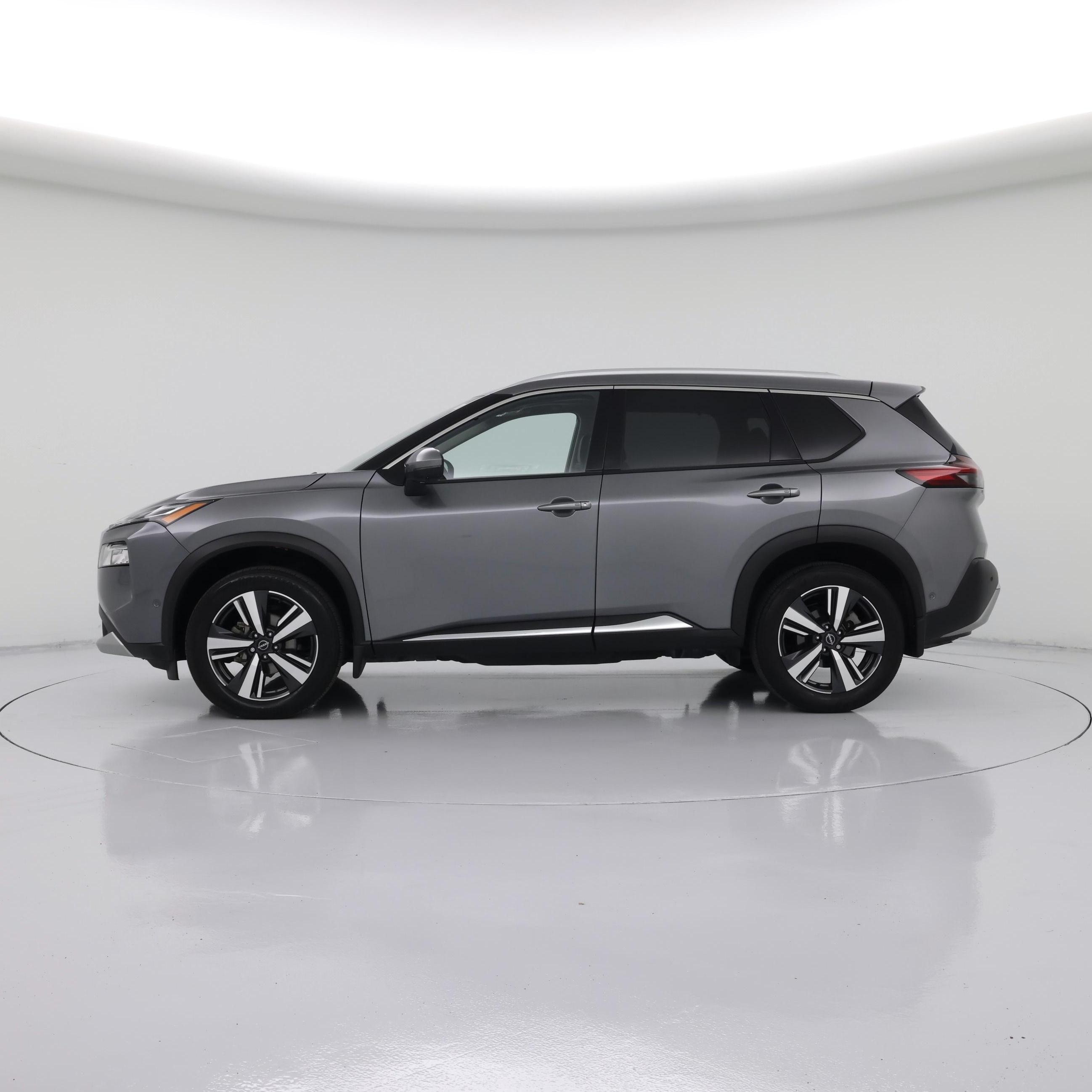 Thumbnail: 2022 Nissan Rogue - 3