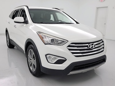 White 2016 Hyundai Santa Fe SE