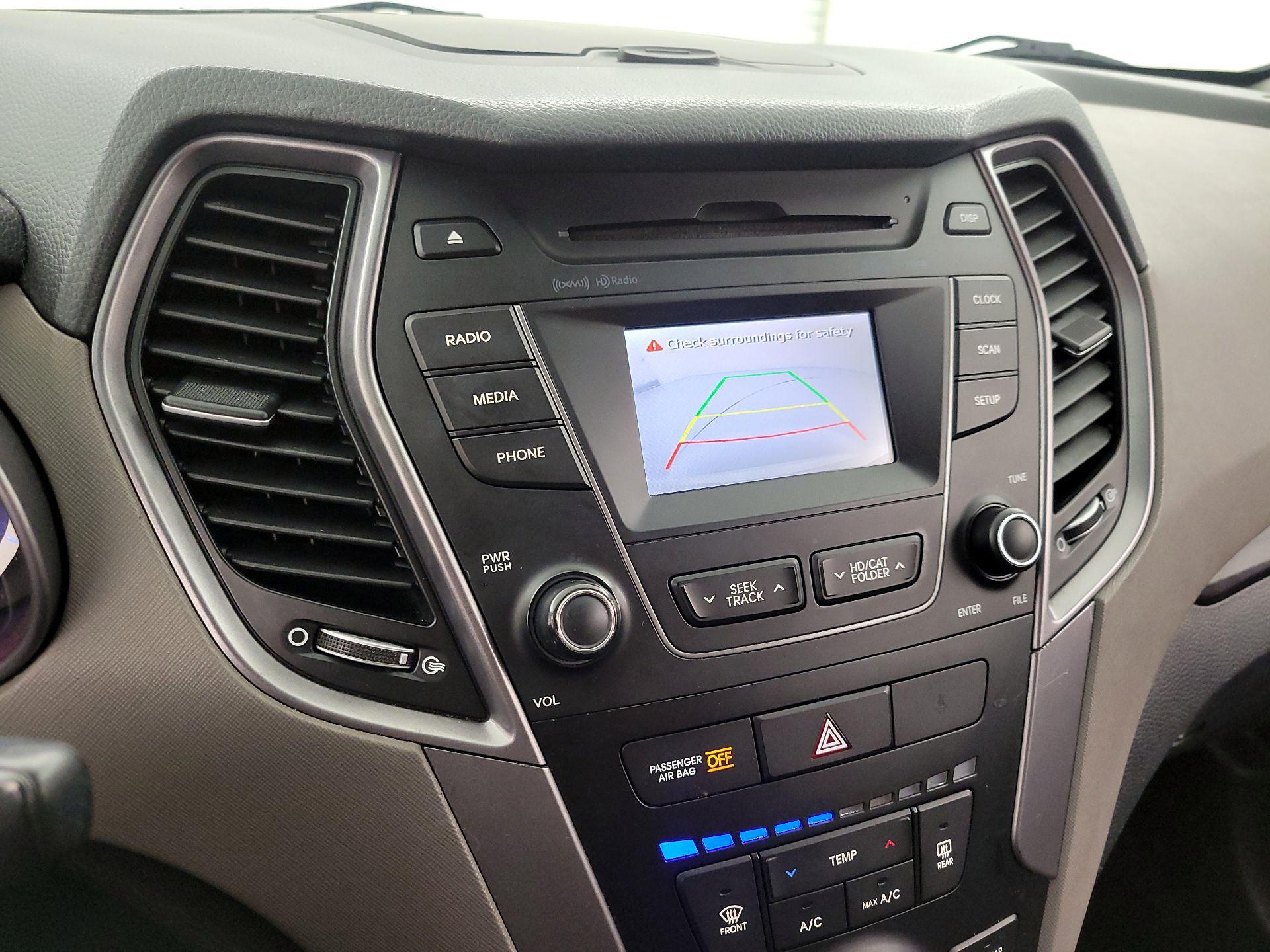 Thumbnail: 2016 Hyundai Santa Fe - 12