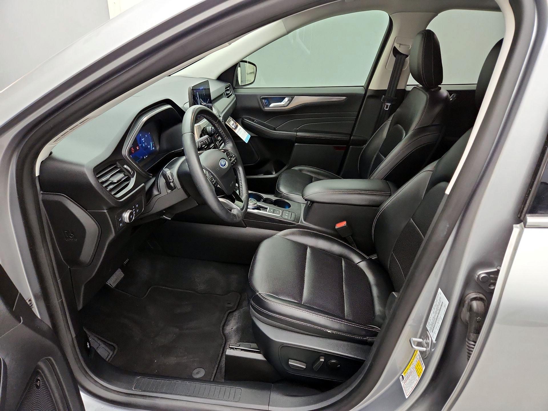 Thumbnail: 2021 Ford Escape - 11