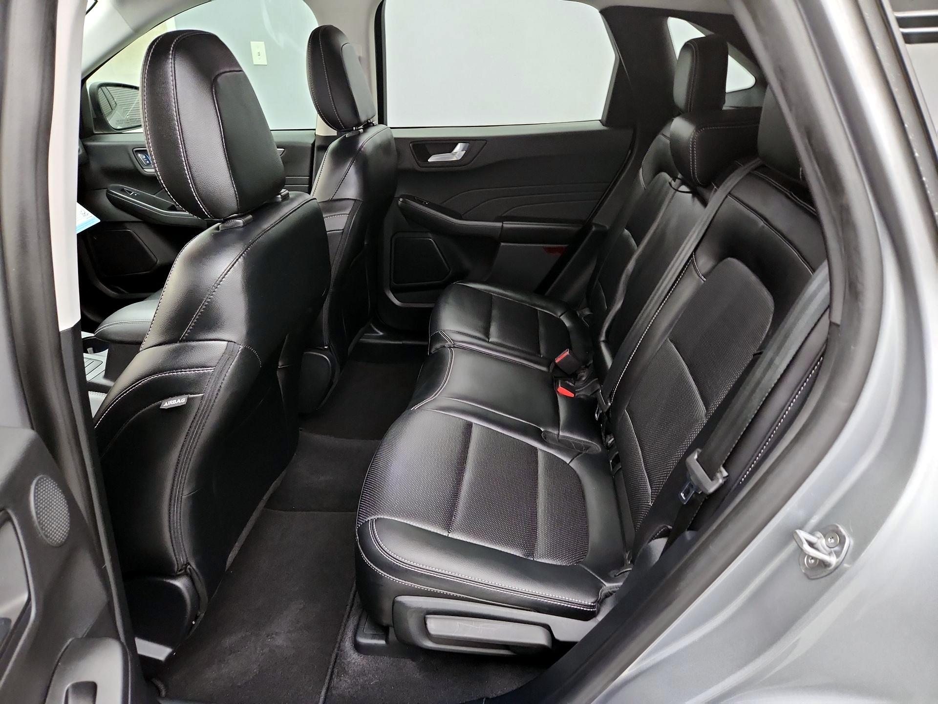 Thumbnail: 2021 Ford Escape - 20