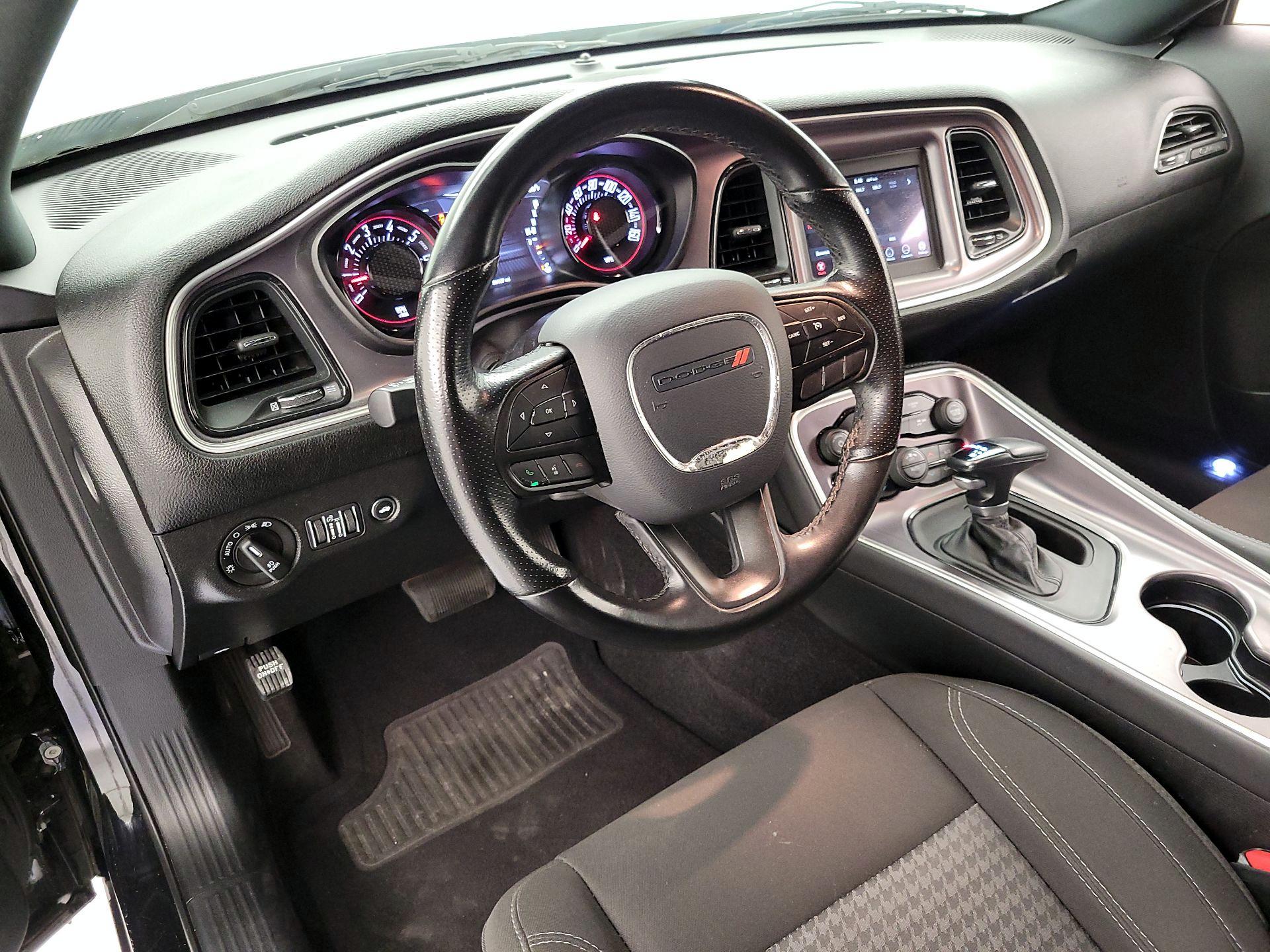 Thumbnail: 2020 Dodge Challenger - 9