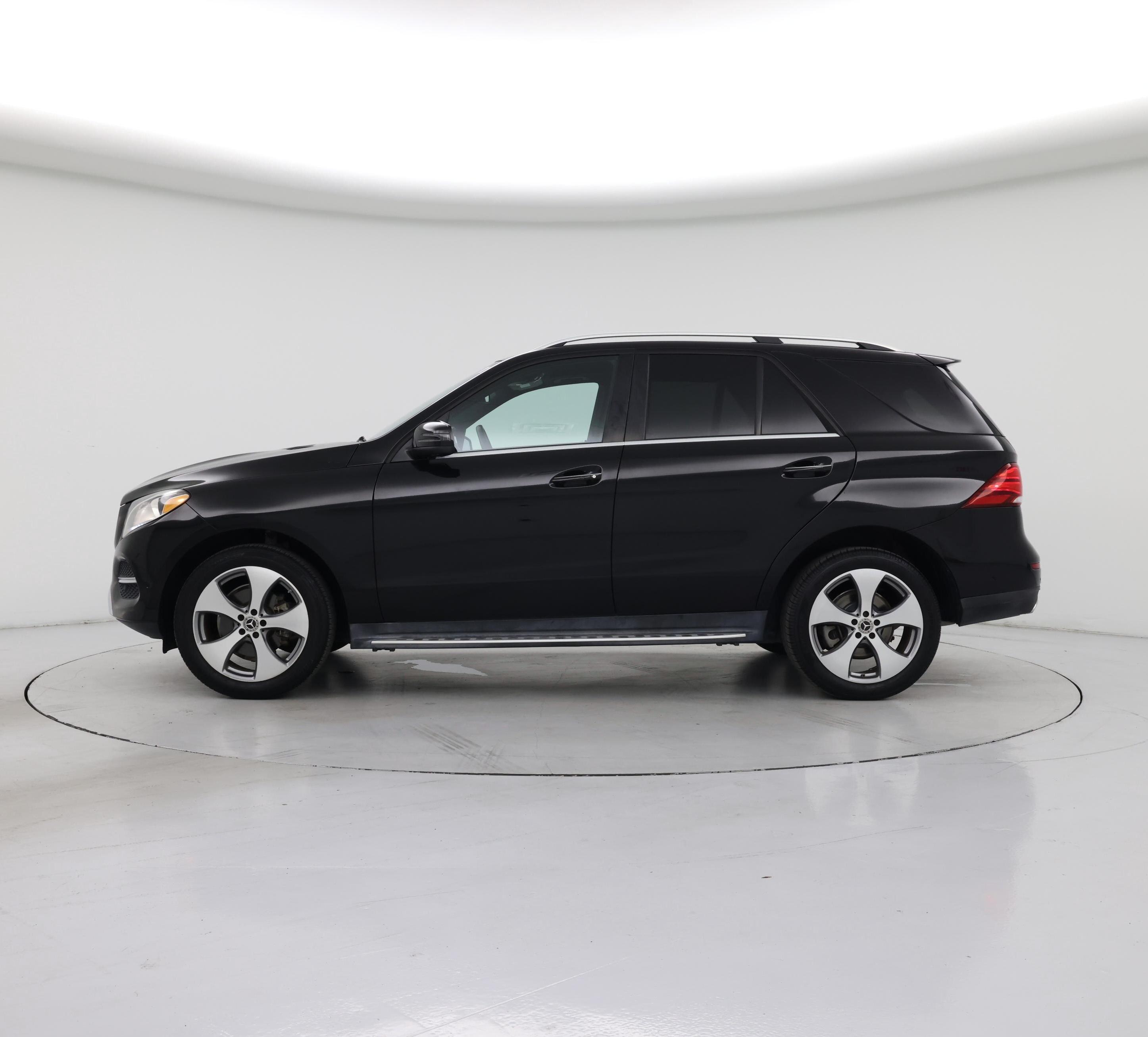 Thumbnail: 2018 Mercedes-Benz GLE - 3