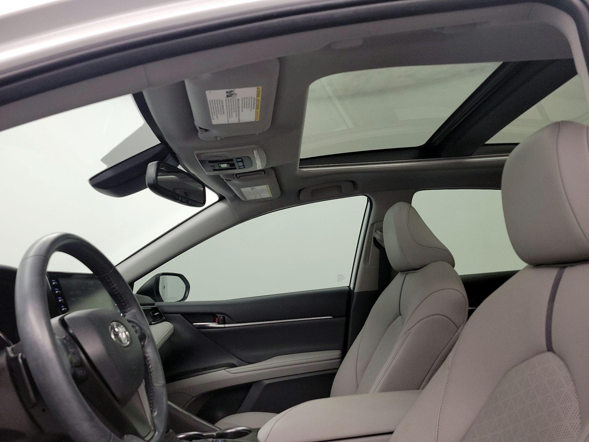 Thumbnail: 2021 Toyota Camry - 19