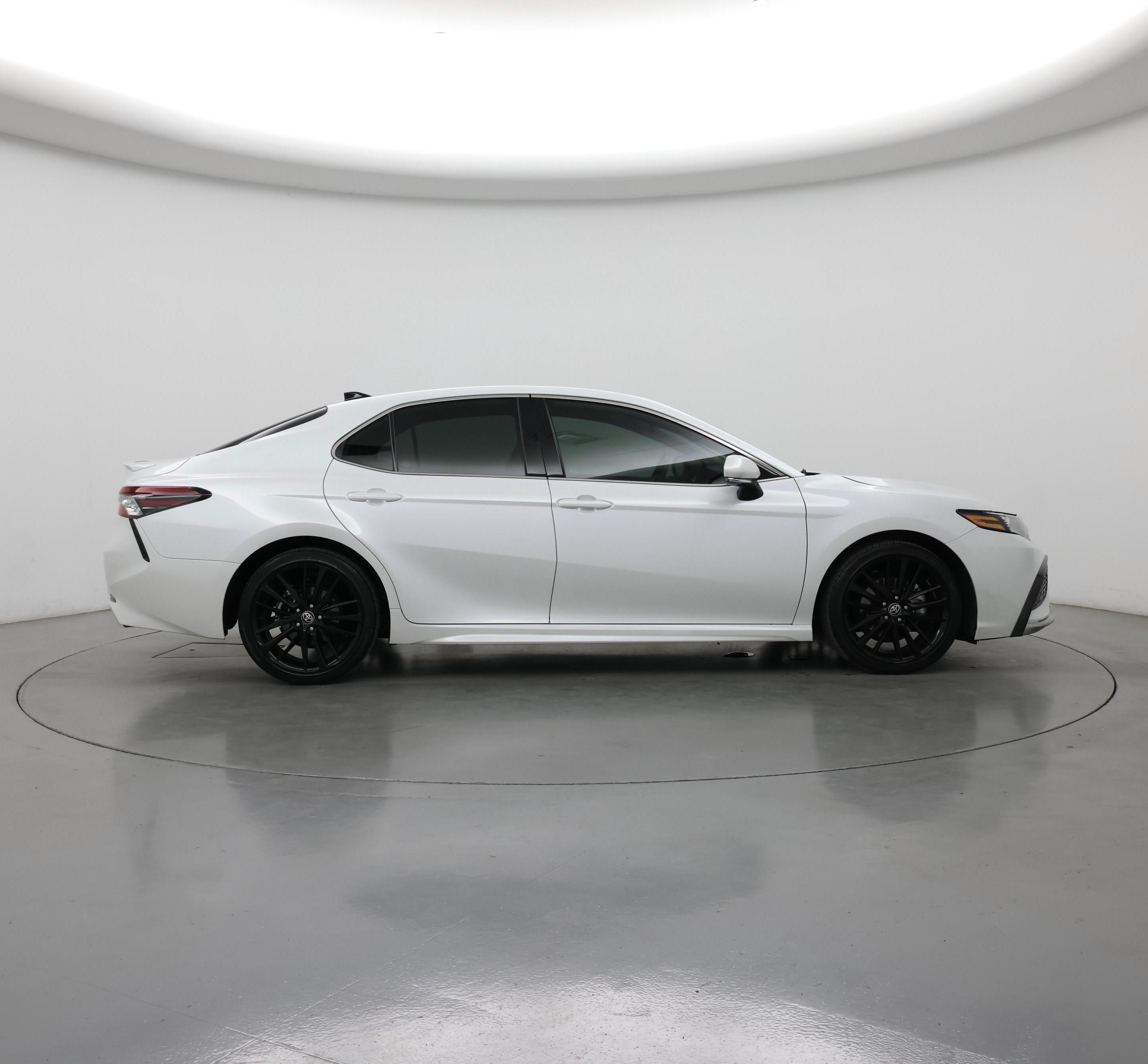 Thumbnail: 2021 Toyota Camry - 7