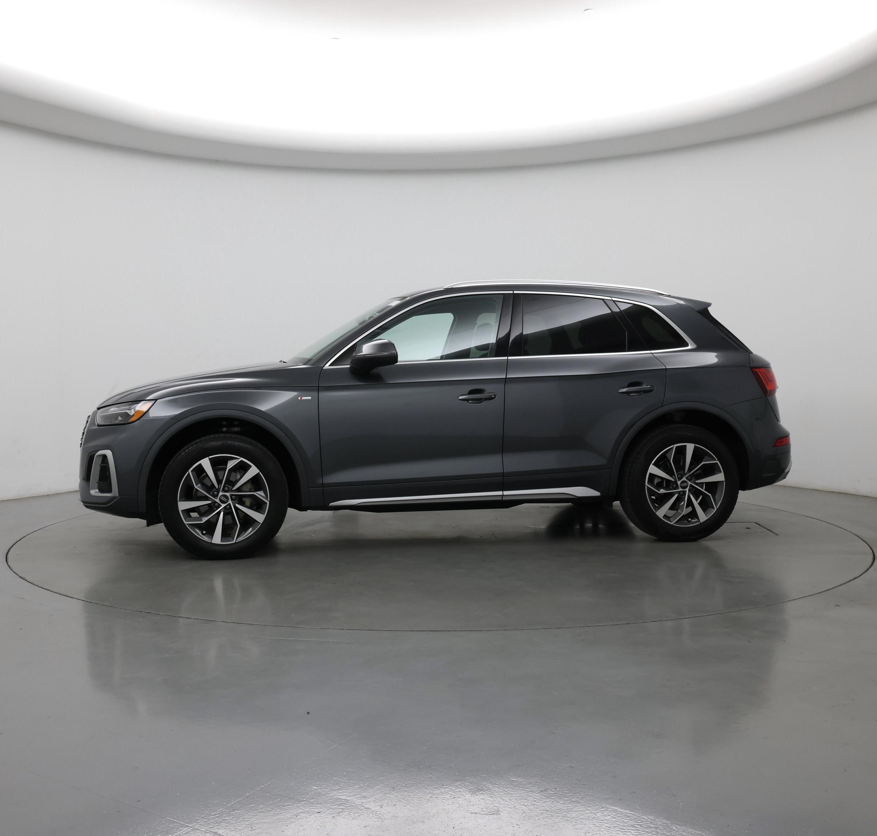 Thumbnail: 2022 Audi Q5 - 3