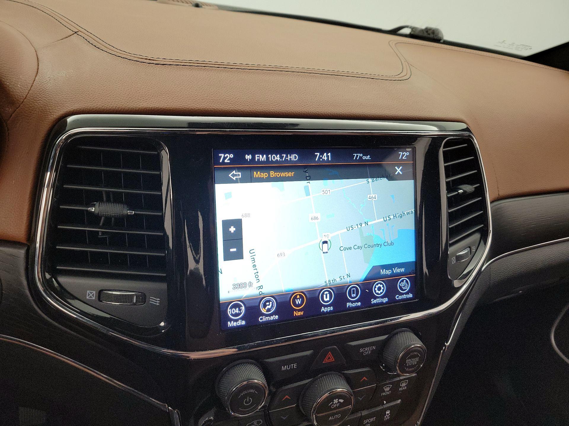 Thumbnail: 2021 Jeep Grand Cherokee - 14