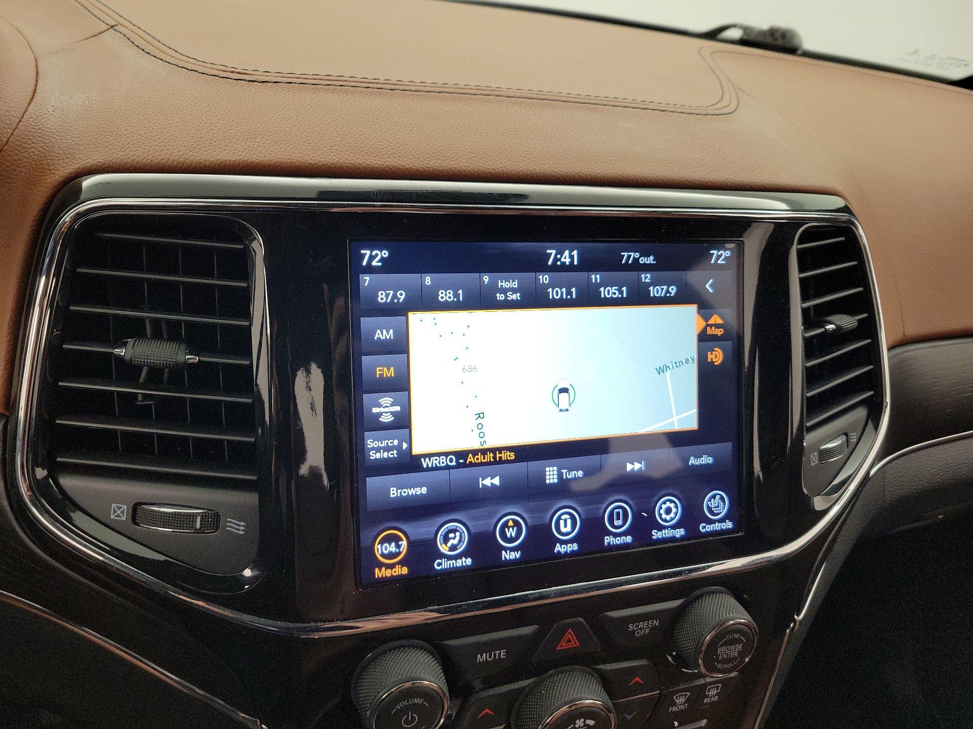 Thumbnail: 2021 Jeep Grand Cherokee - 16
