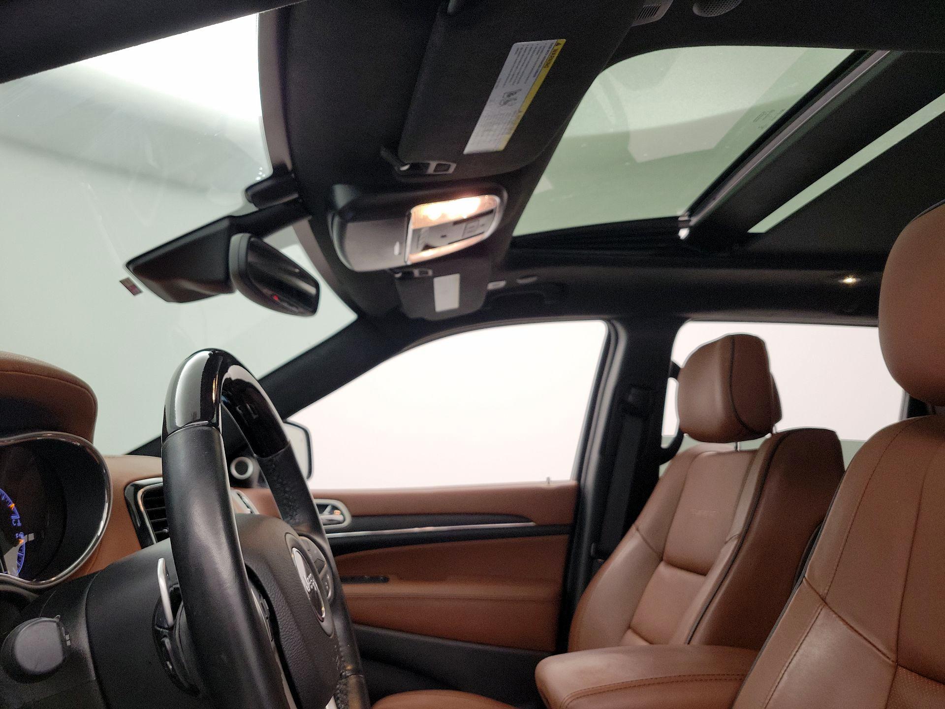 Thumbnail: 2021 Jeep Grand Cherokee - 20
