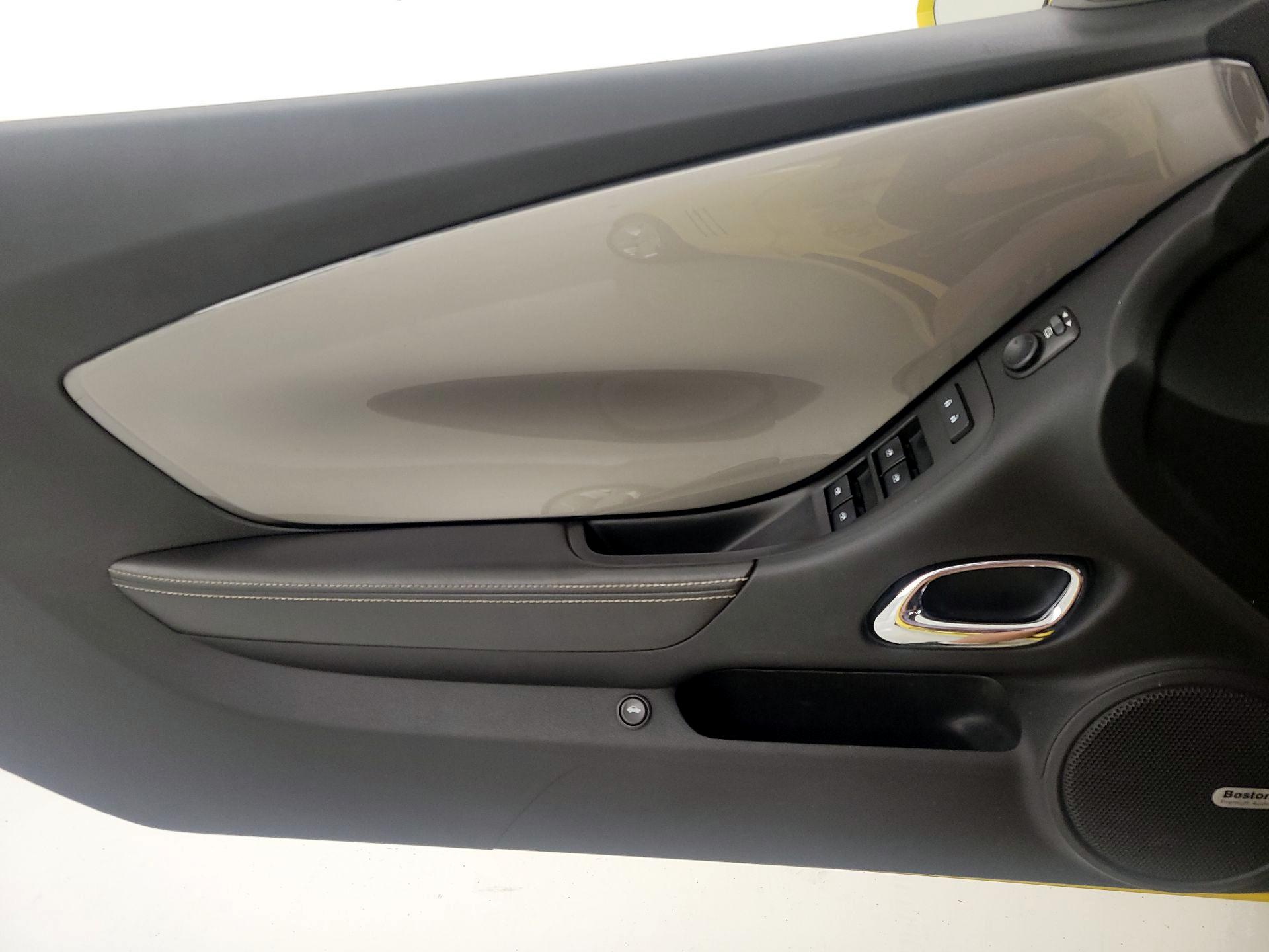 Thumbnail: 2014 Chevrolet Camaro - 12