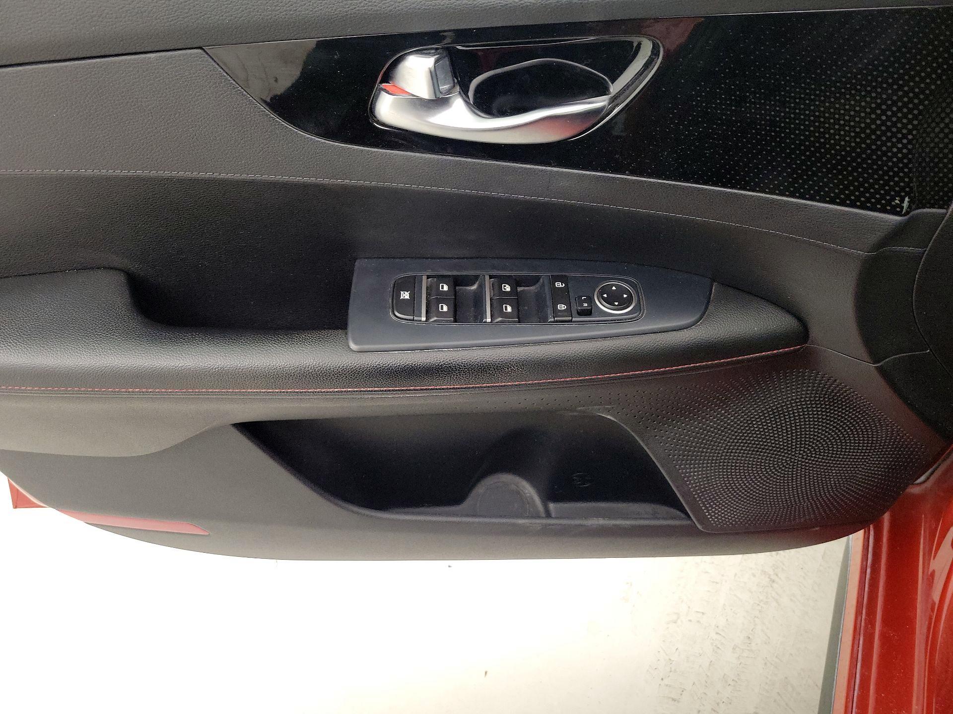 Thumbnail: 2020 Kia Forte - 12