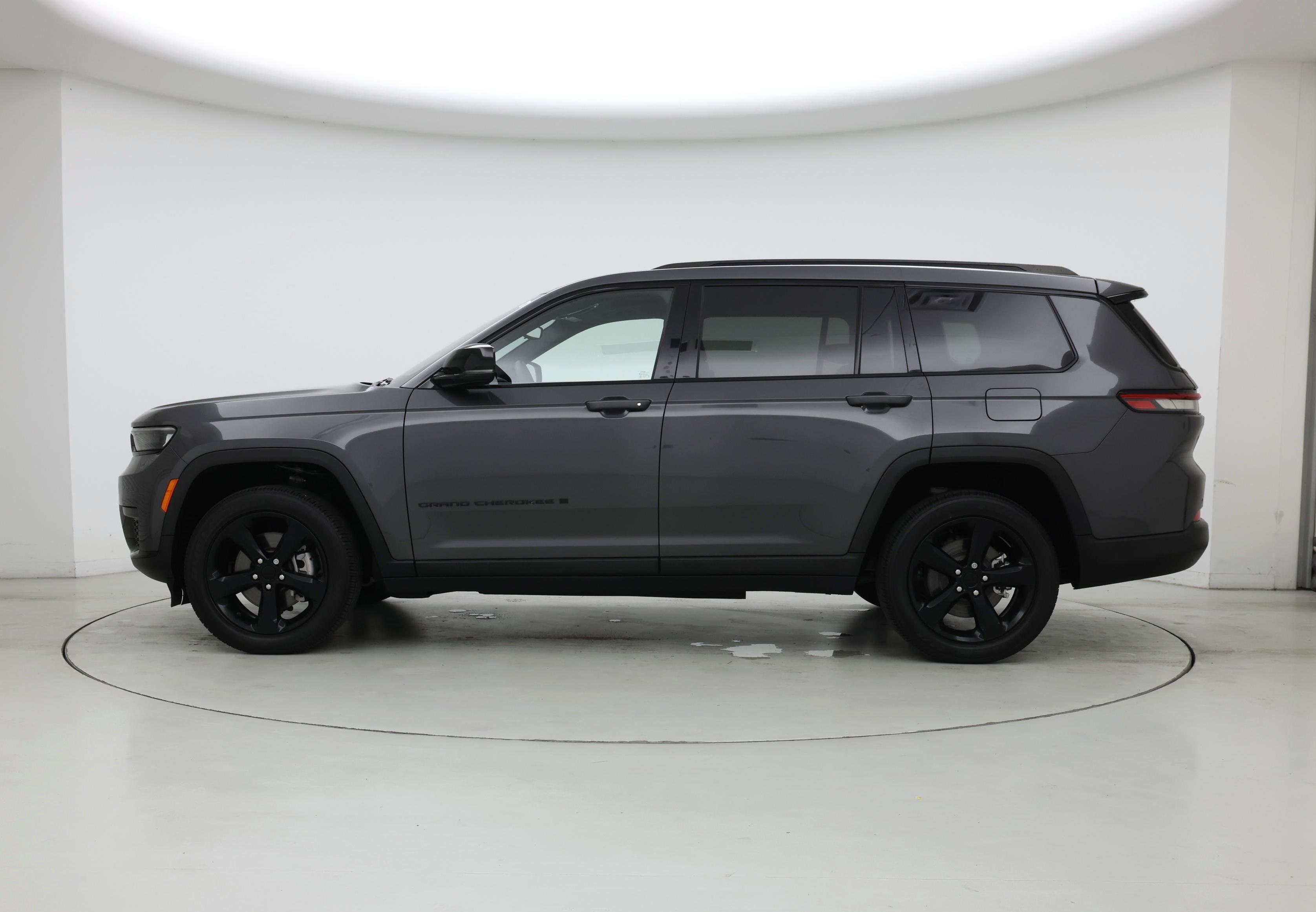 Thumbnail: 2023 Jeep Grand Cherokee L - 3