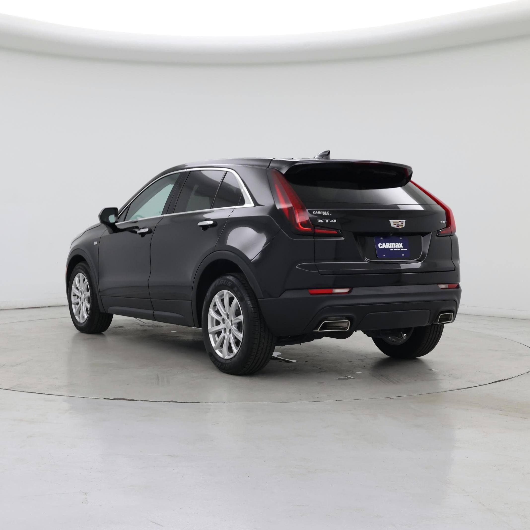 Thumbnail: 2022 Cadillac XT4 - 2