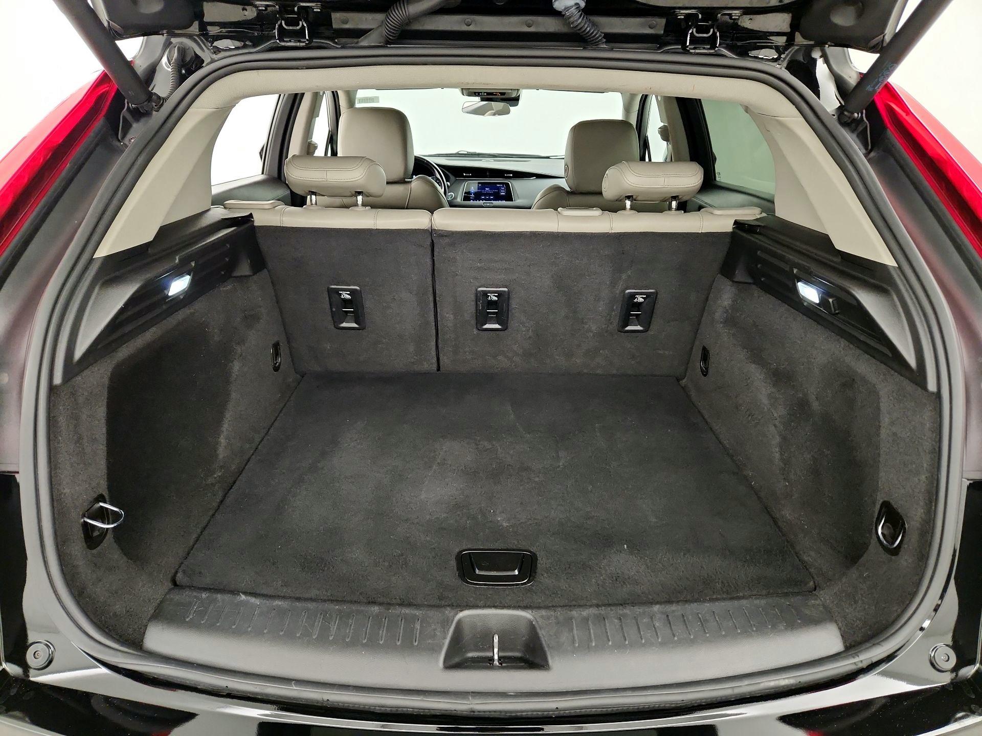 Thumbnail: 2022 Cadillac XT4 - 20