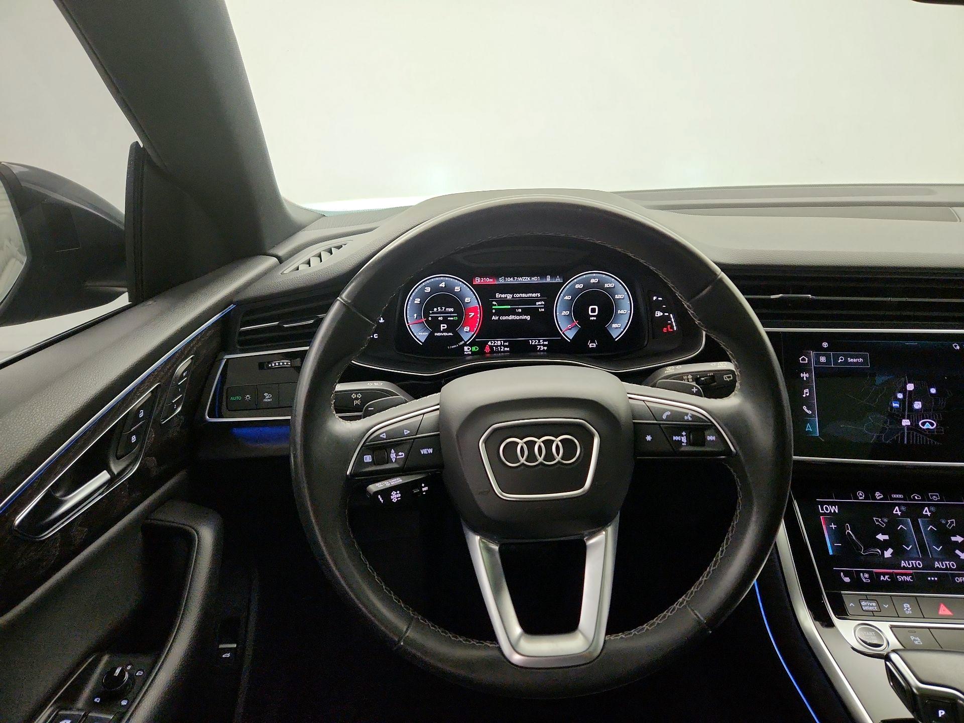 Thumbnail: 2021 Audi Q8 - 10