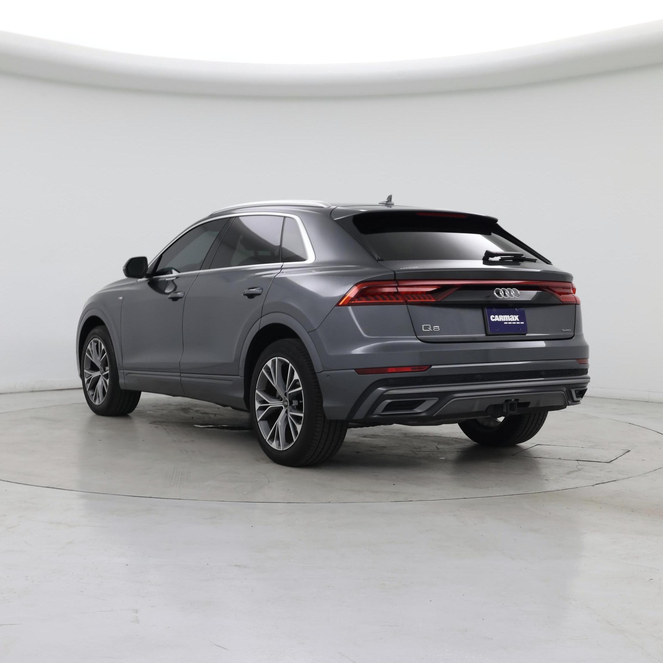 Thumbnail: 2021 Audi Q8 - 2