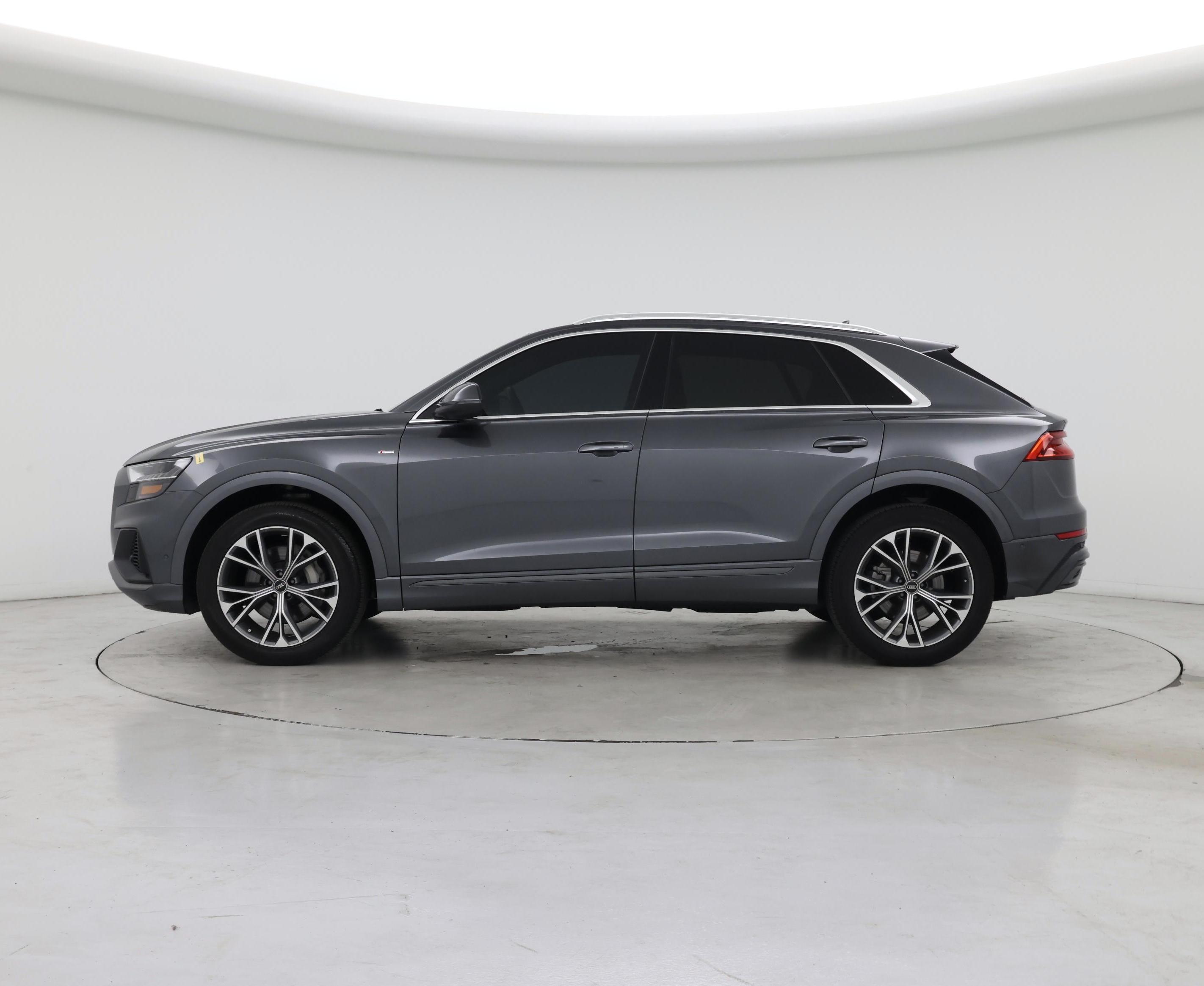 Thumbnail: 2021 Audi Q8 - 3