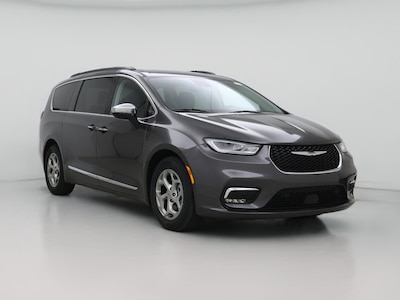 Gray 2023 Chrysler Pacifica Limited