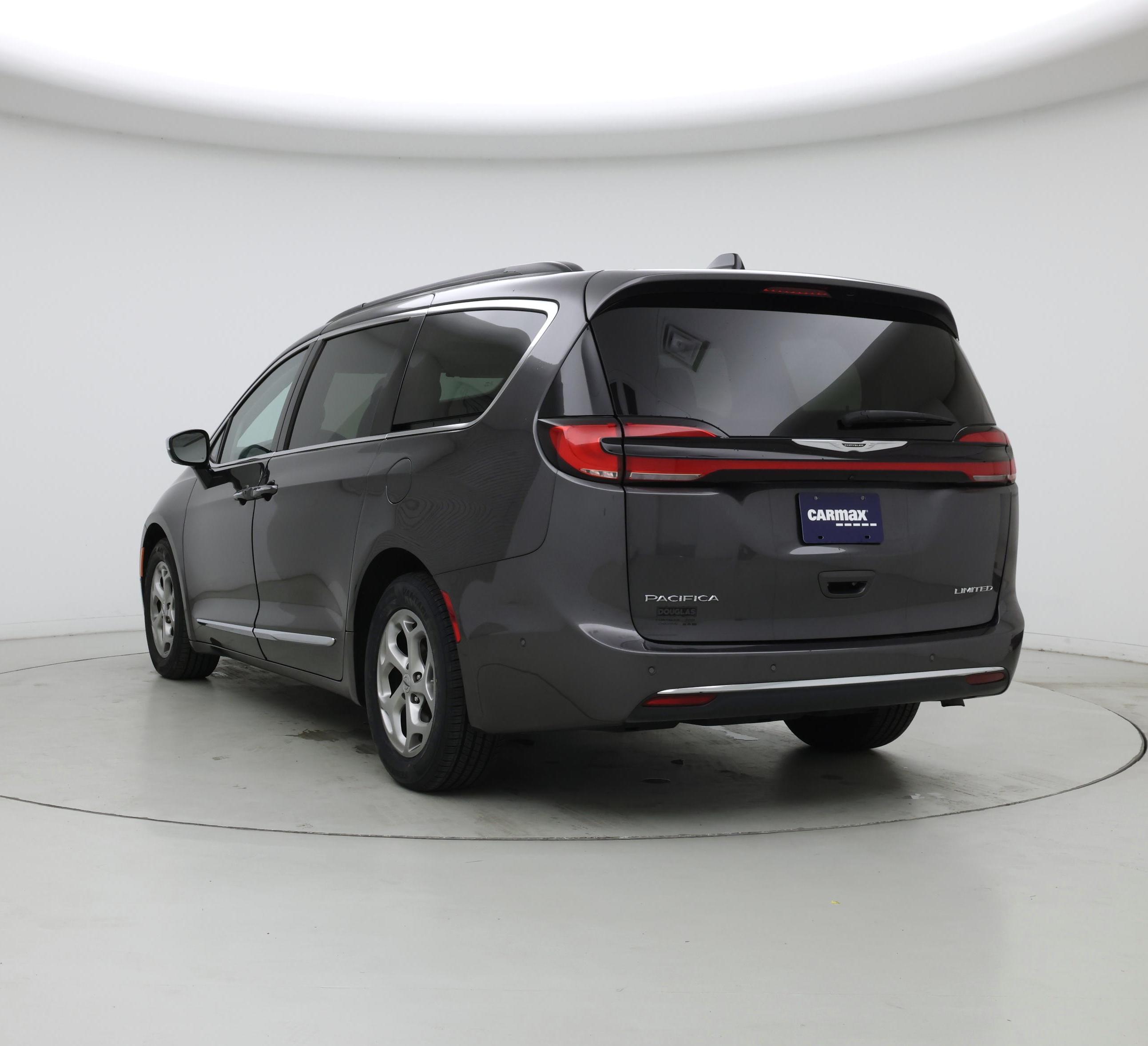 Thumbnail: 2023 Chrysler Pacifica - 2