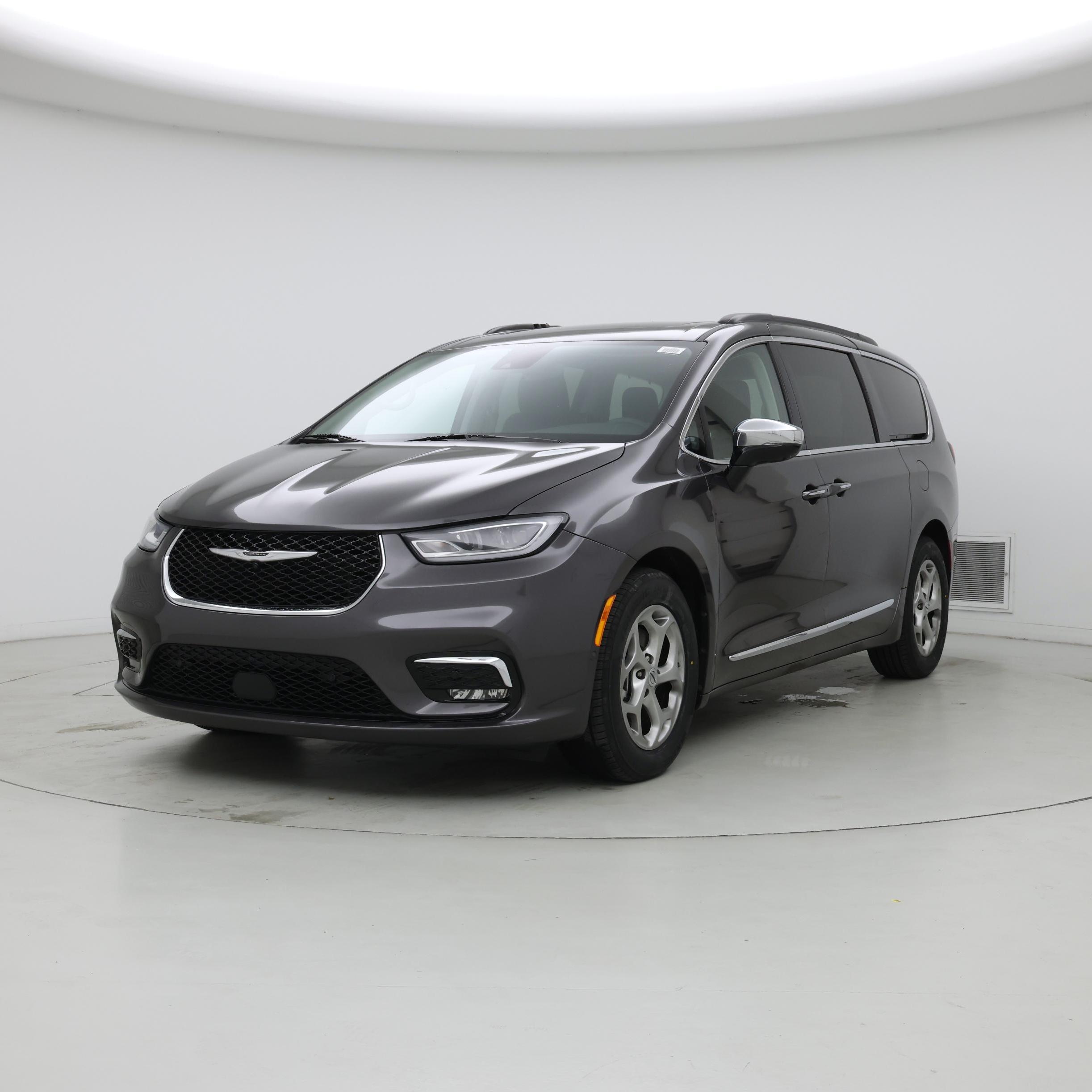 Thumbnail: 2023 Chrysler Pacifica - 4