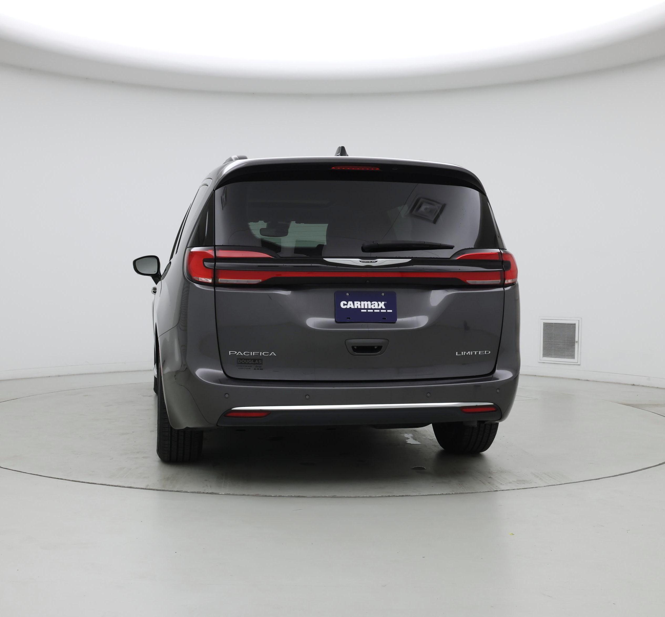 Thumbnail: 2023 Chrysler Pacifica - 6