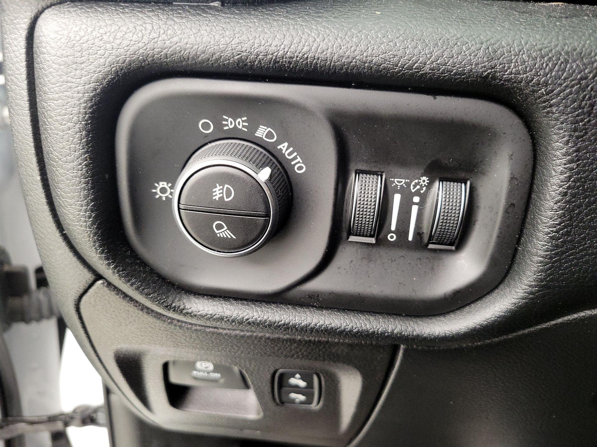 Thumbnail: 2022 RAM 1500 - 13