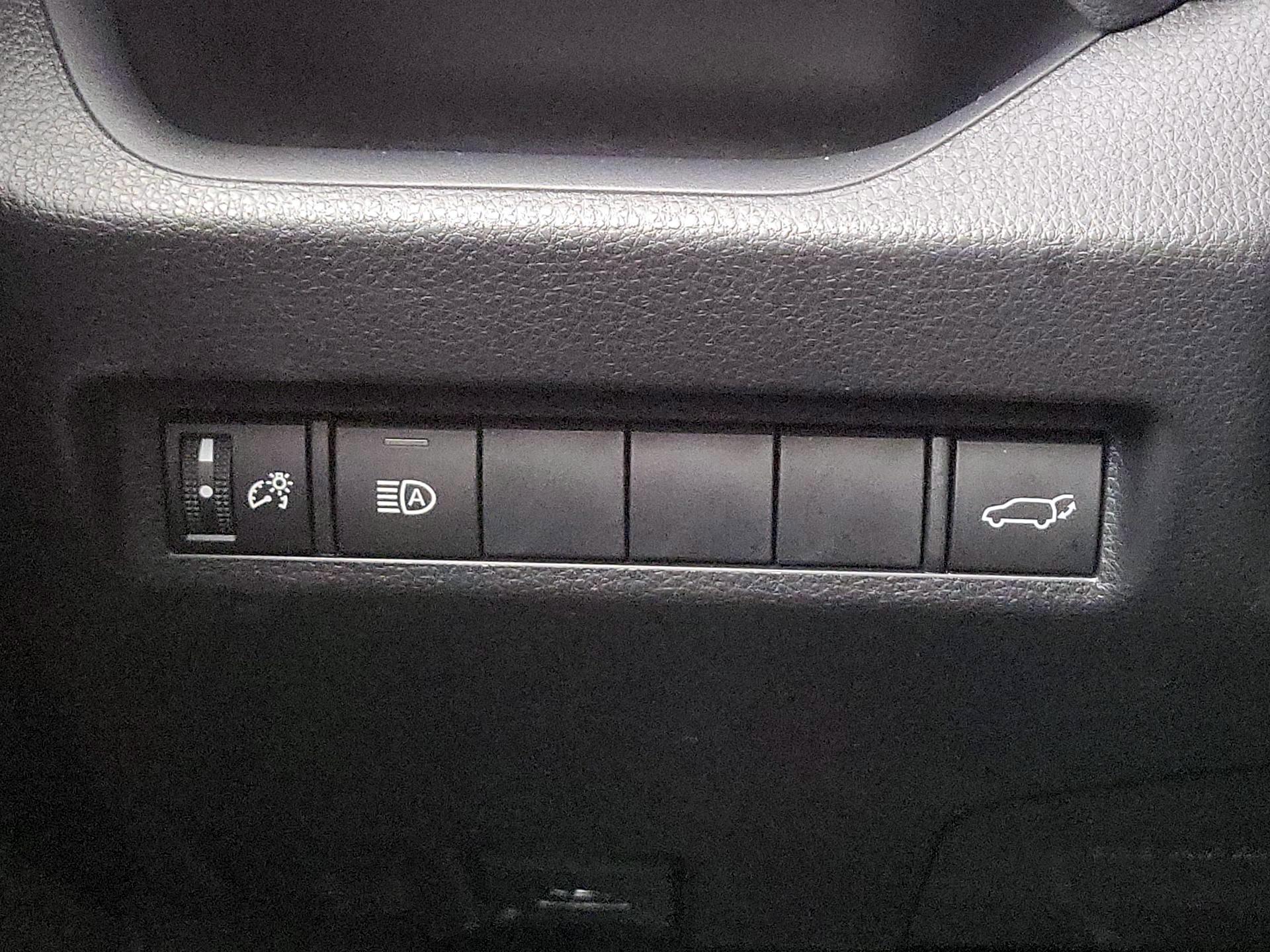 Thumbnail: 2023 Toyota RAV4 - 13