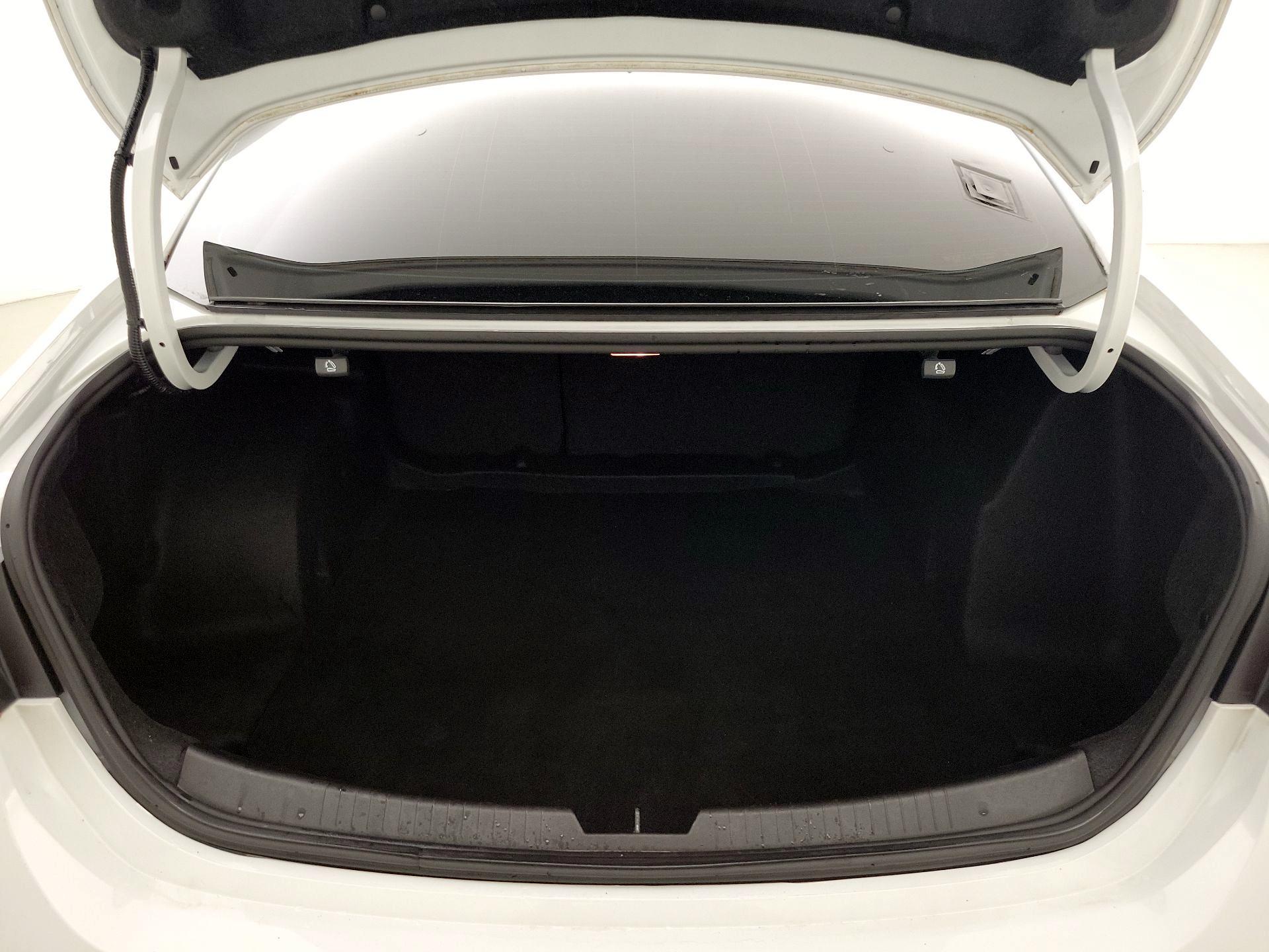 Thumbnail: 2023 Chevrolet Malibu - 20