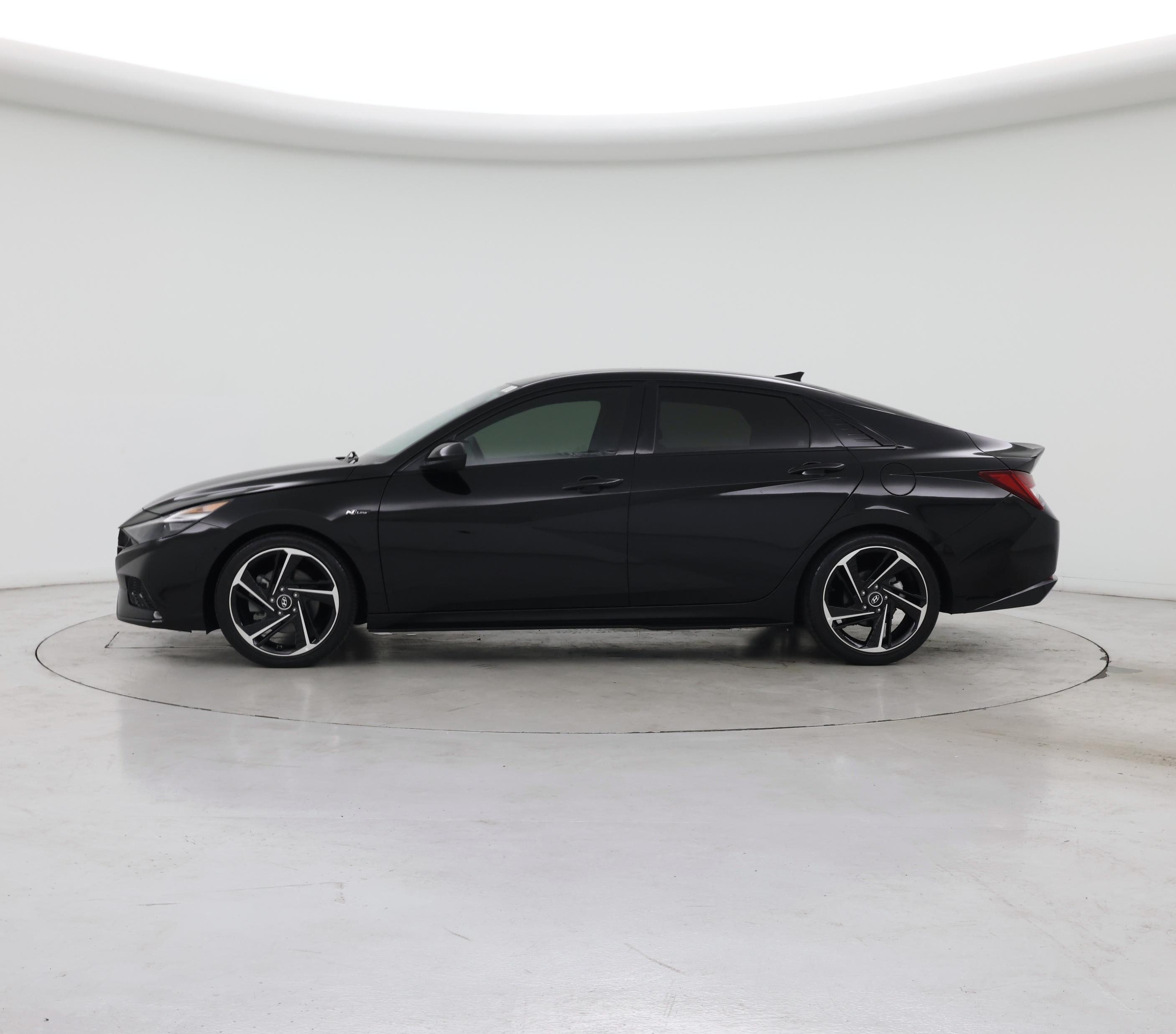 Thumbnail: 2023 Hyundai Elantra - 3