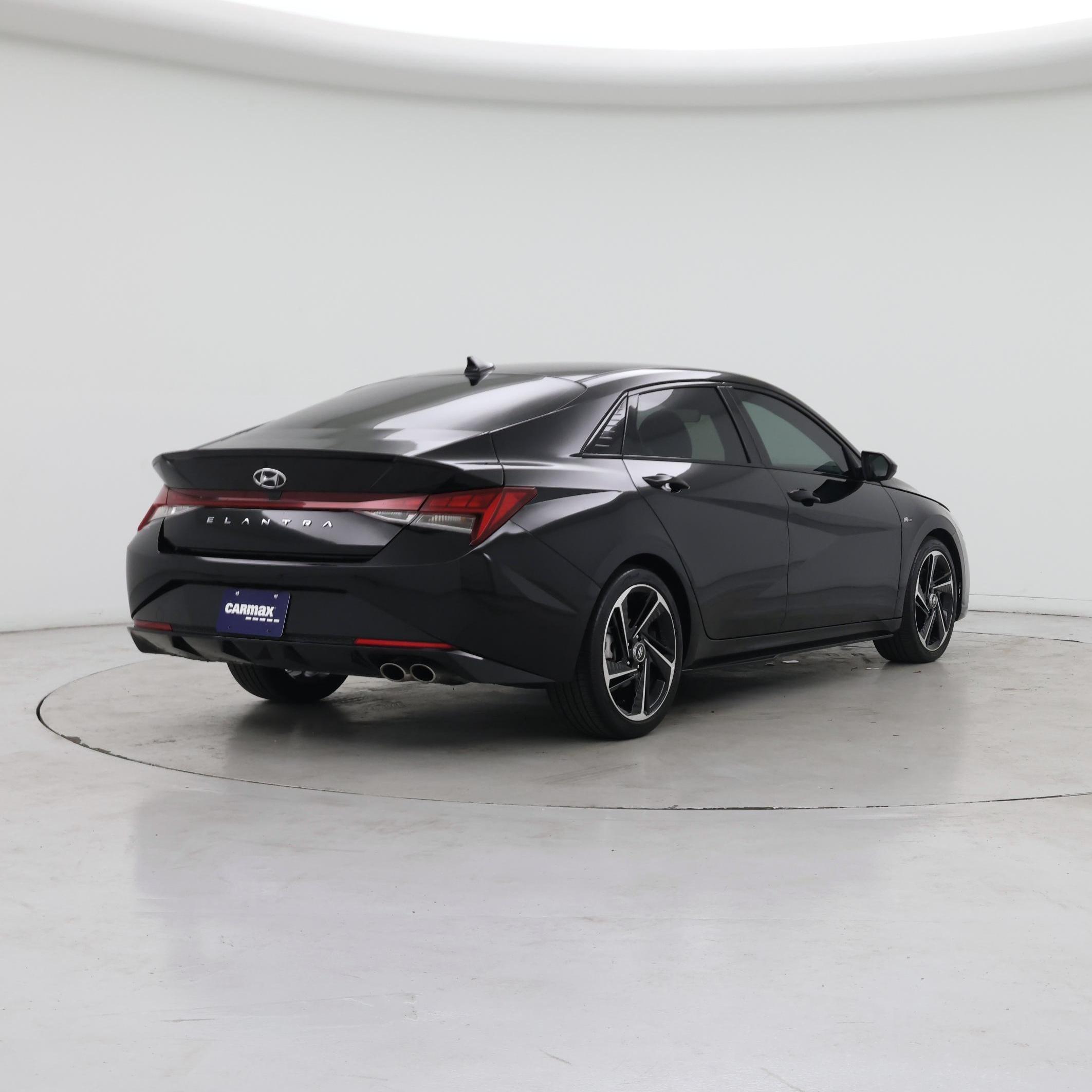 Thumbnail: 2023 Hyundai Elantra - 8