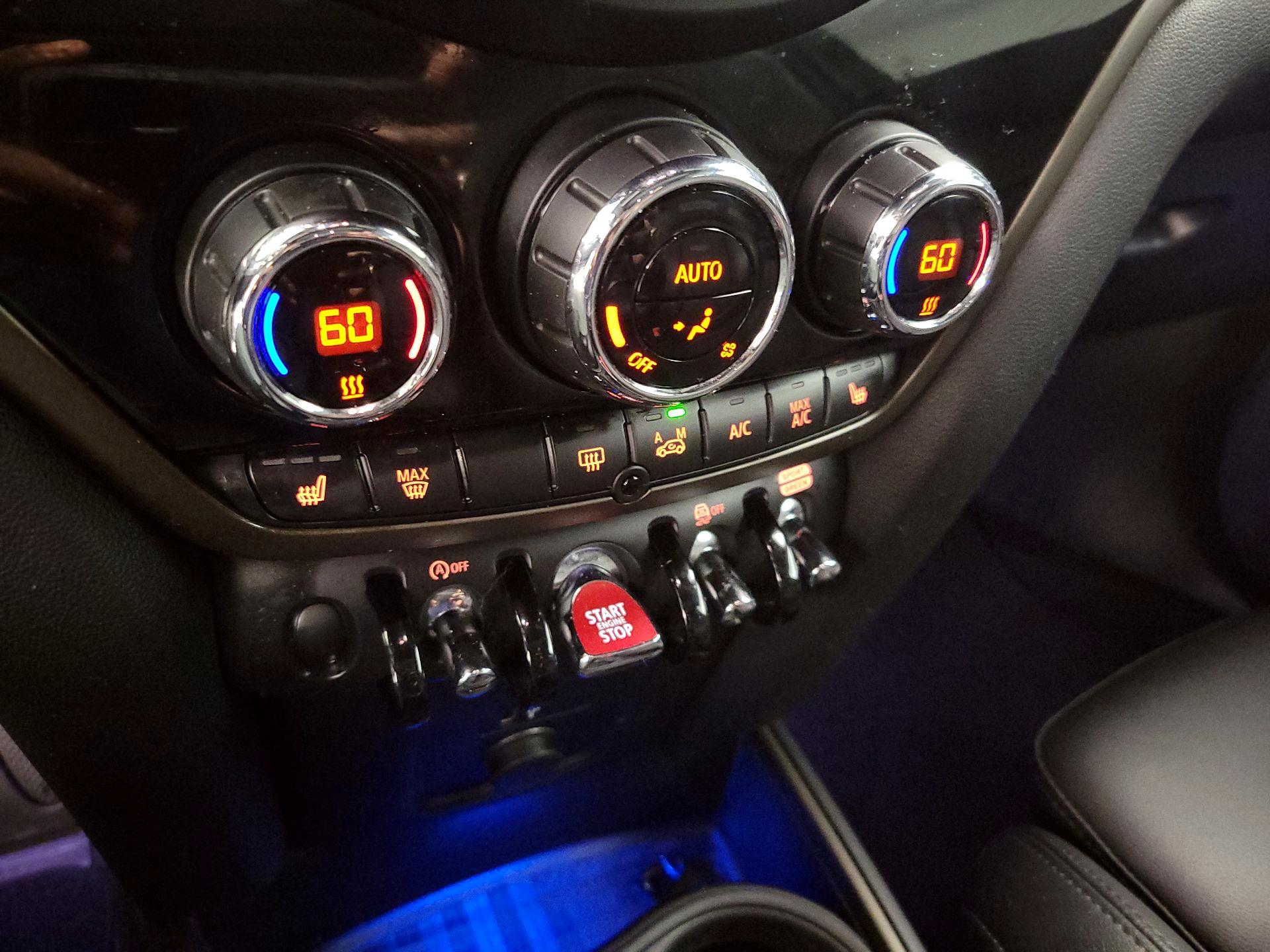 Thumbnail: 2020 MINI Cooper Countryman - 16