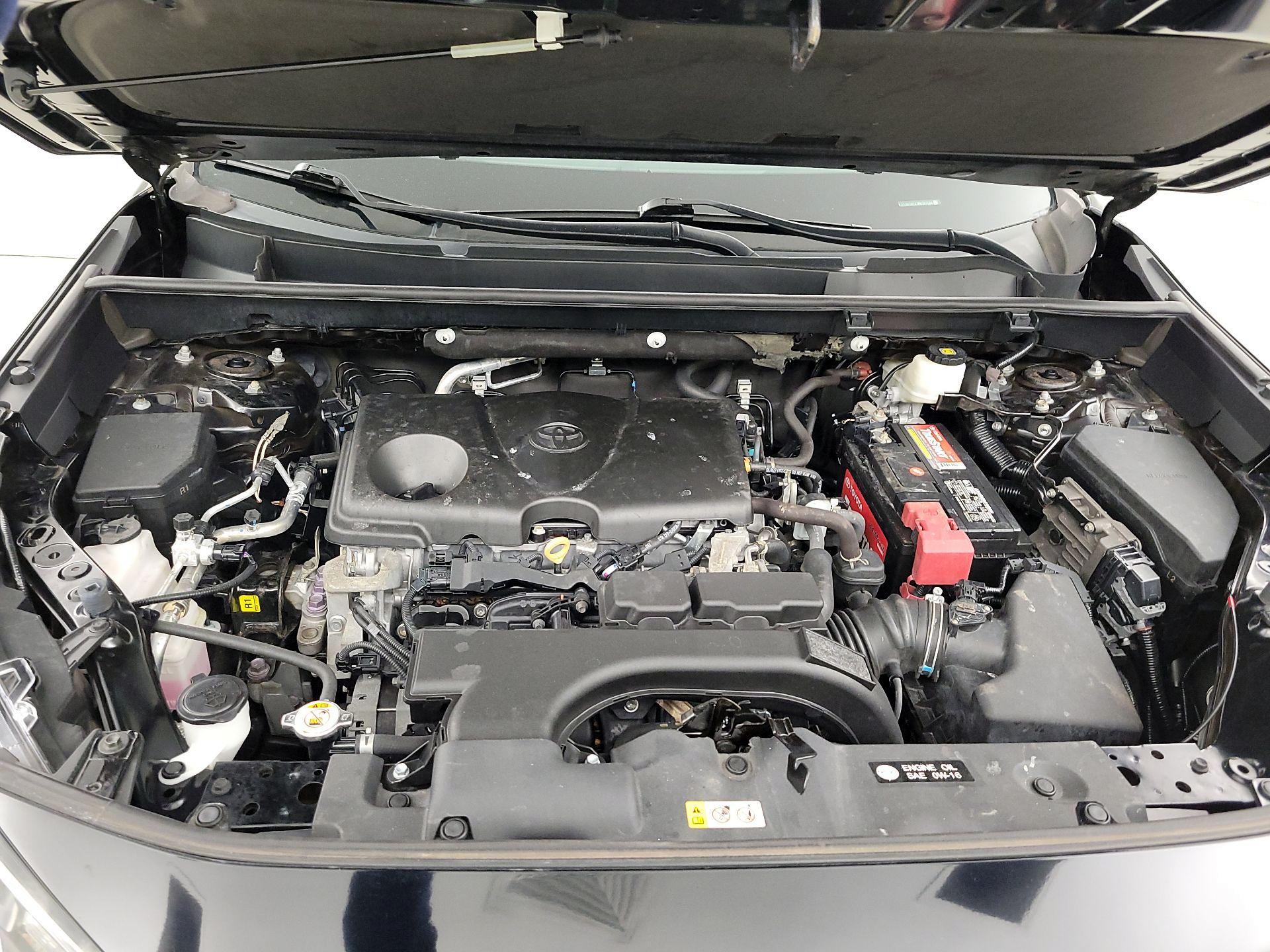 Thumbnail: 2021 Toyota RAV4 - 20