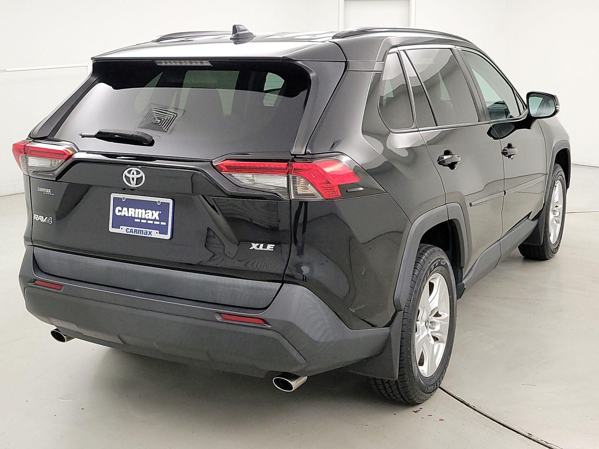 Thumbnail: 2021 Toyota RAV4 - 5