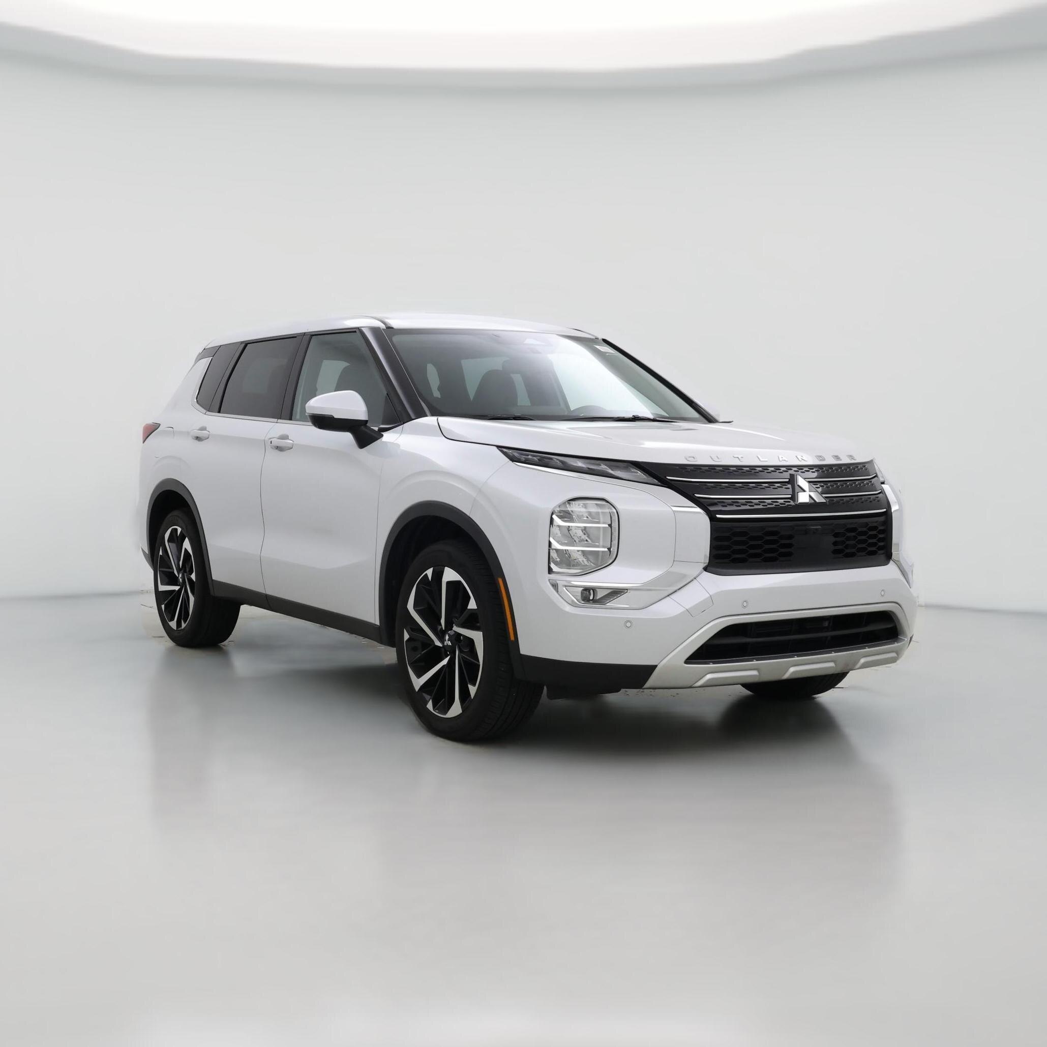 Thumbnail: 2022 Mitsubishi Outlander - 1