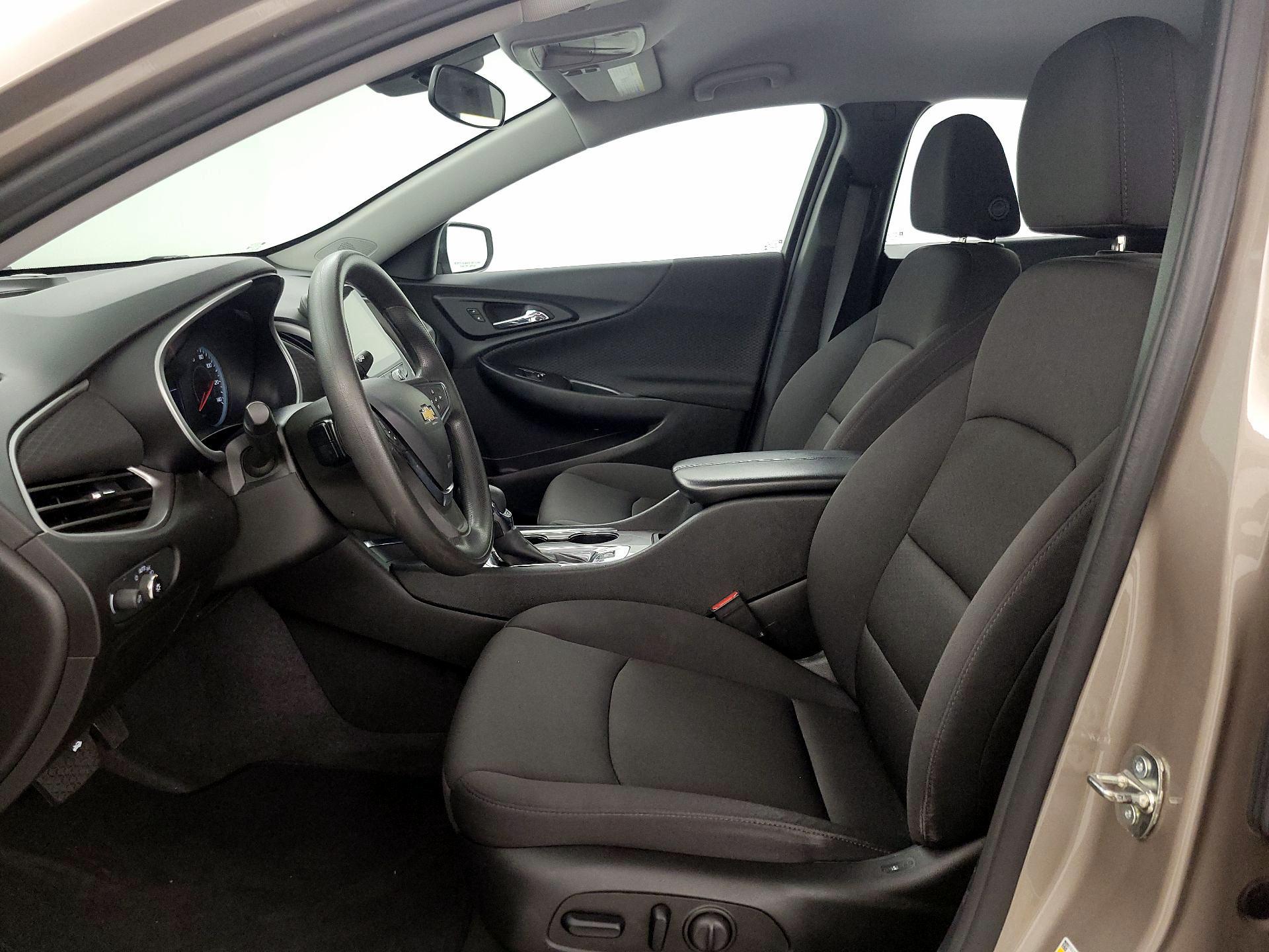 Thumbnail: 2023 Chevrolet Malibu - 11