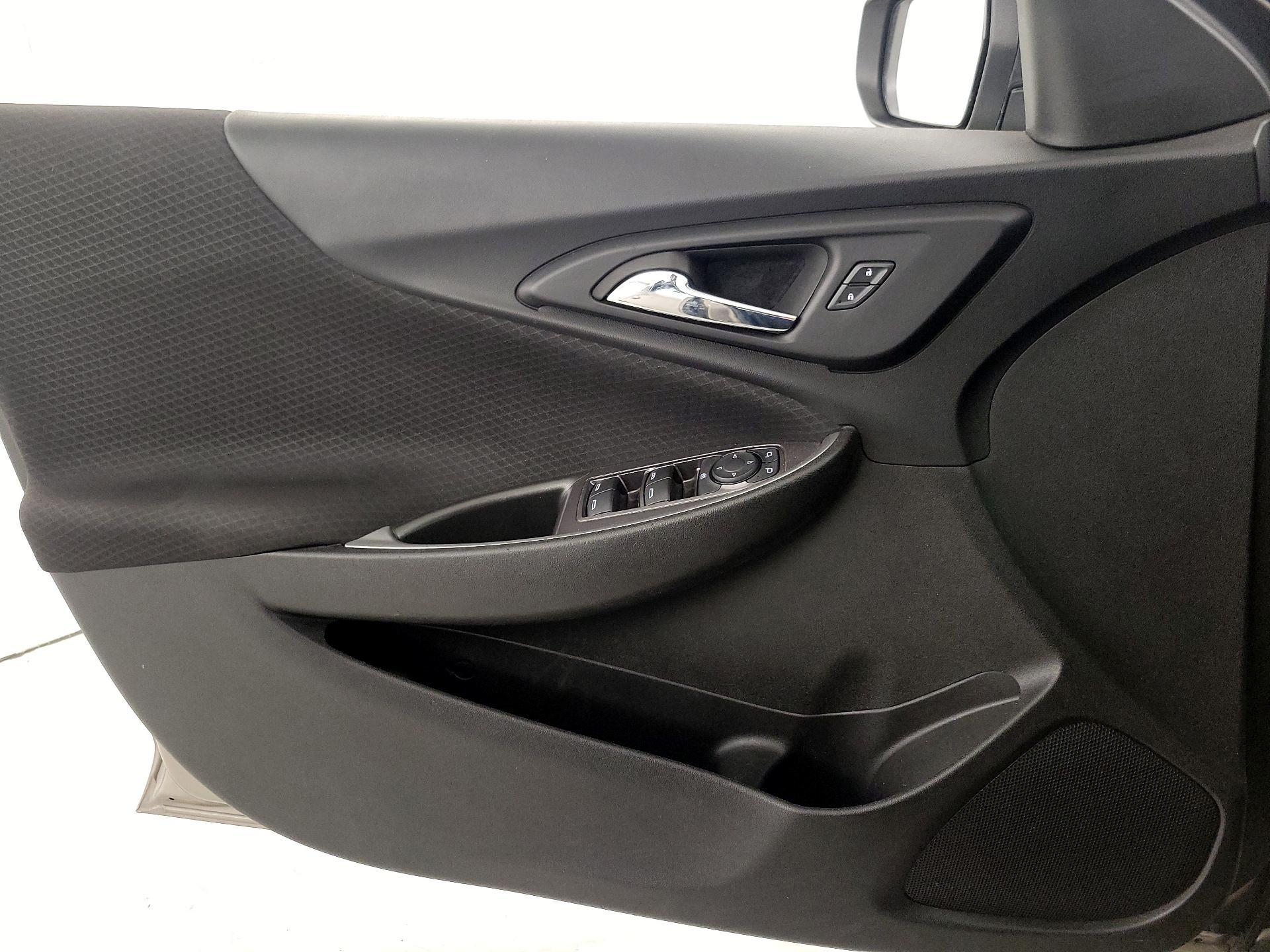 Thumbnail: 2023 Chevrolet Malibu - 12