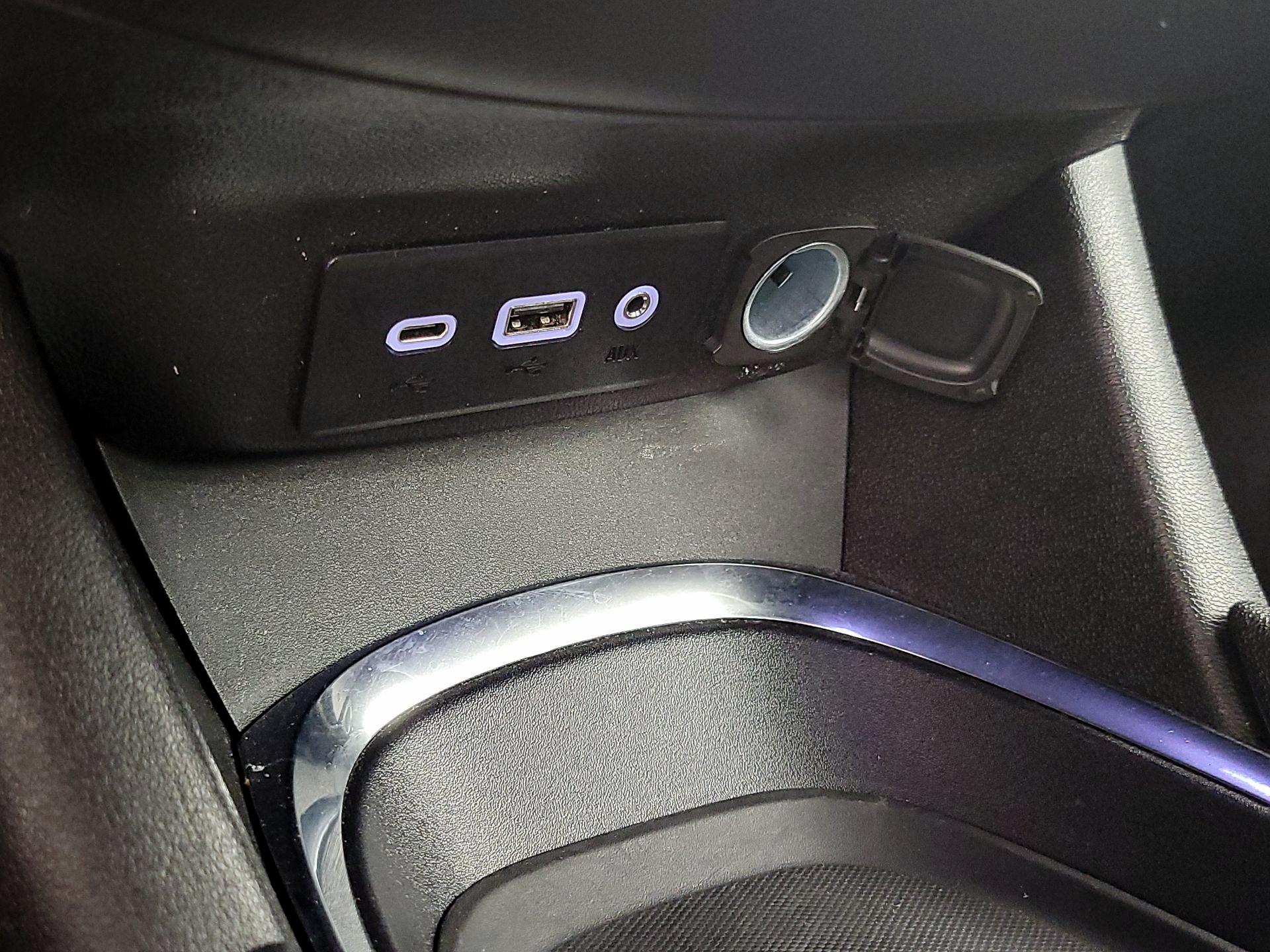 Thumbnail: 2023 Chevrolet Malibu - 18