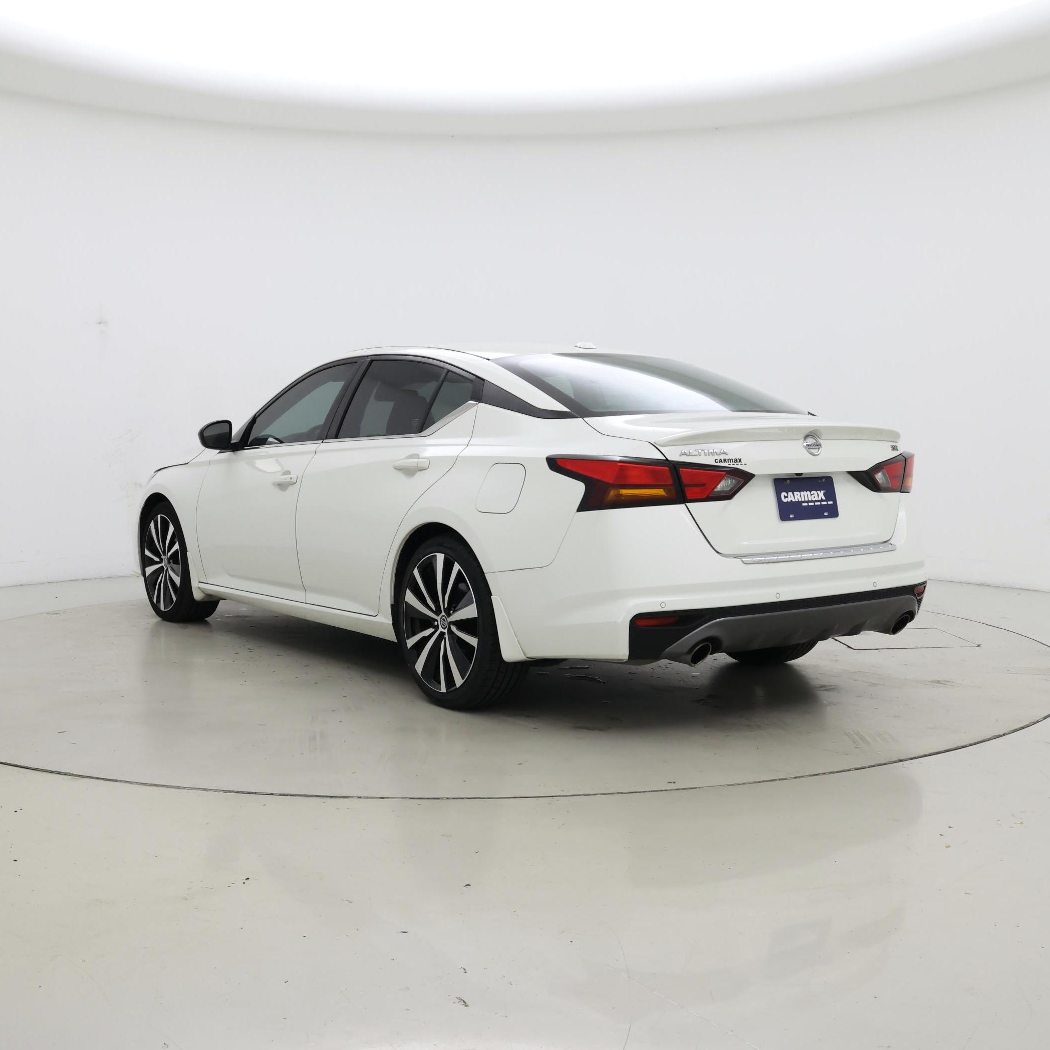Thumbnail: 2022 Nissan Altima - 2