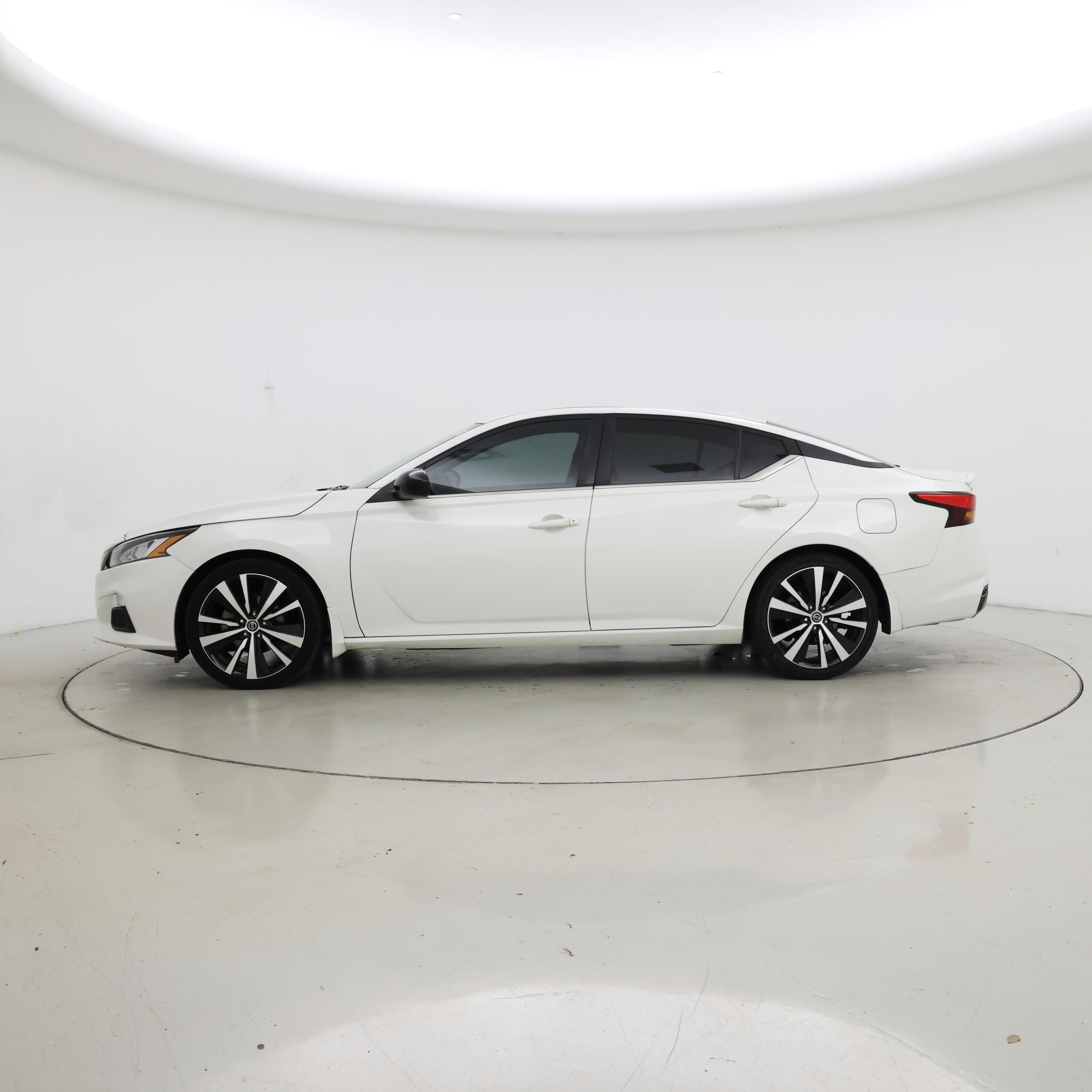 Thumbnail: 2022 Nissan Altima - 3