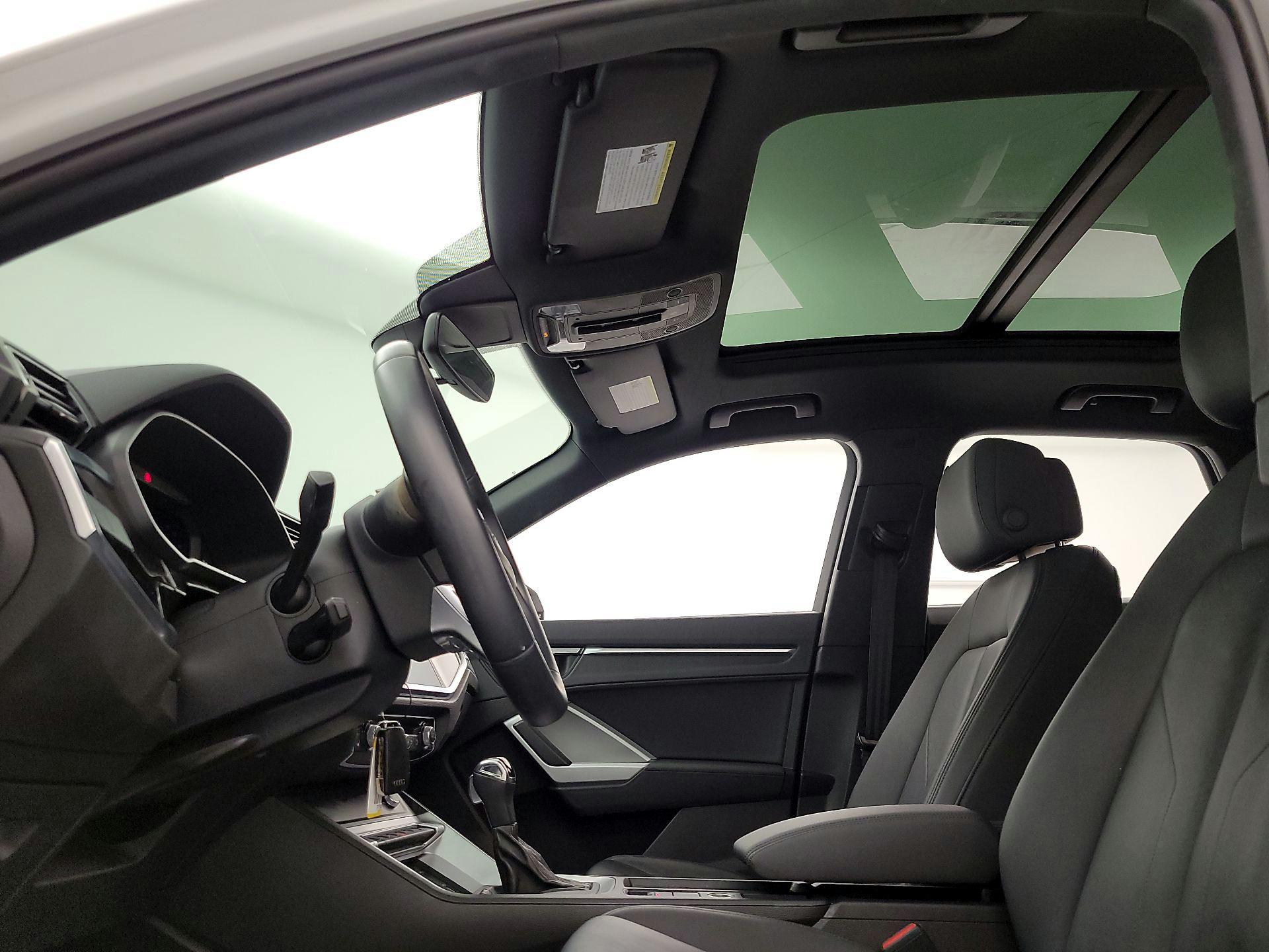 Thumbnail: 2020 Audi Q3 - 19