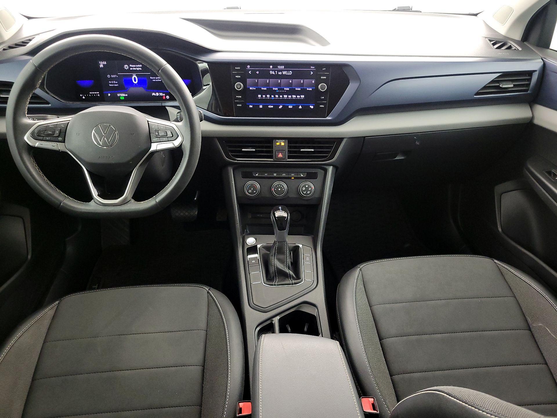 Thumbnail: 2022 Volkswagen Taos - 8