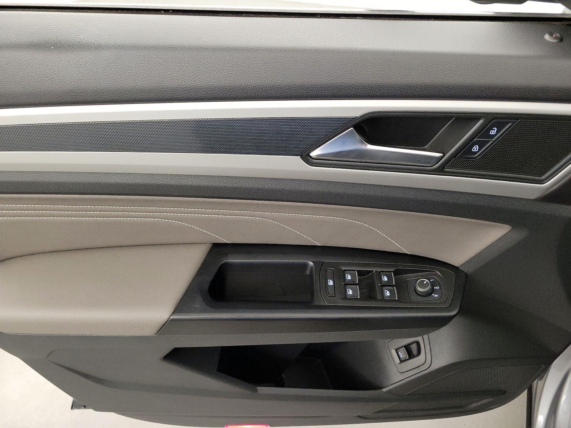 Thumbnail: 2021 Volkswagen Atlas - 12