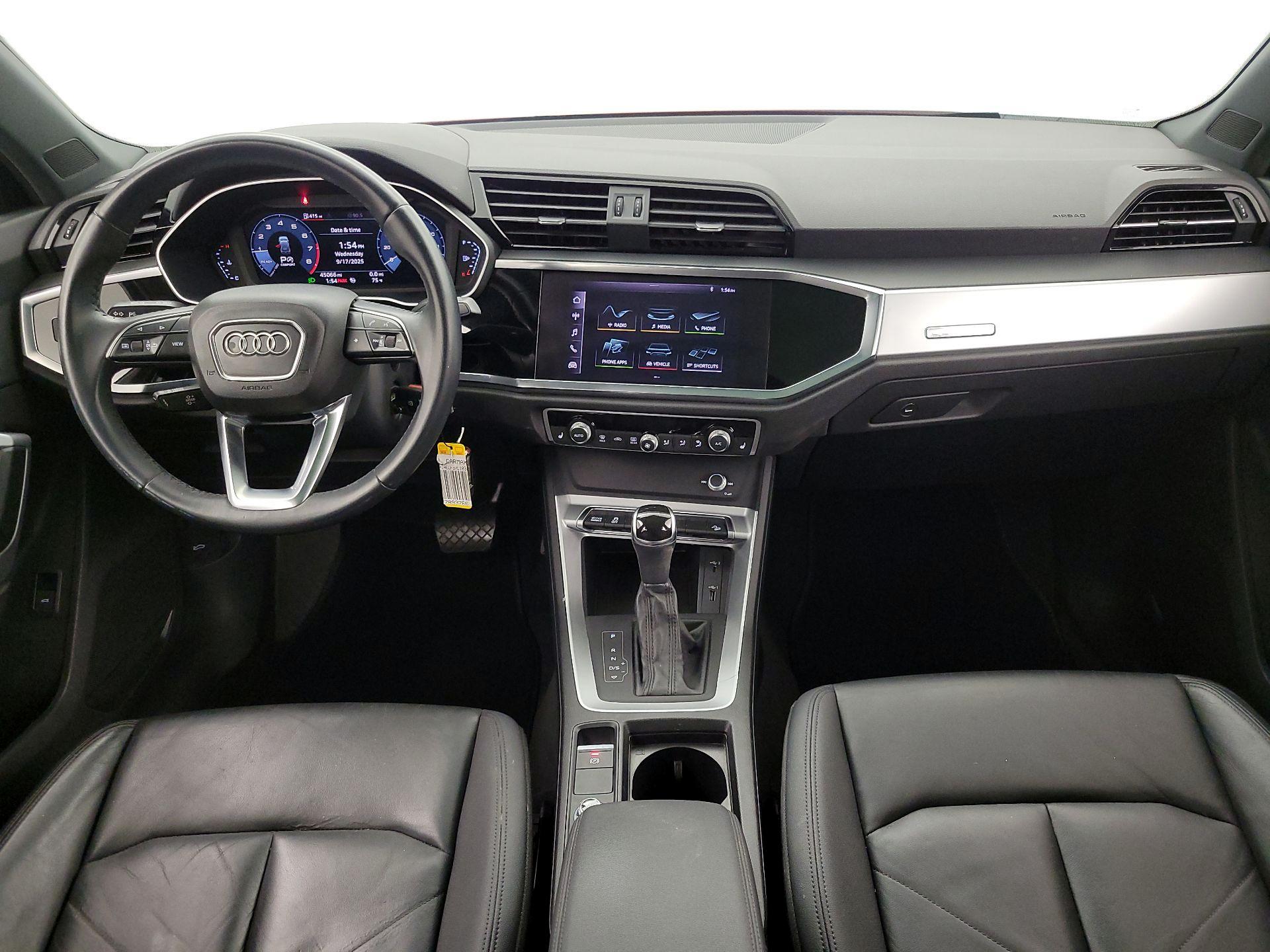 Thumbnail: 2020 Audi Q3 - 9