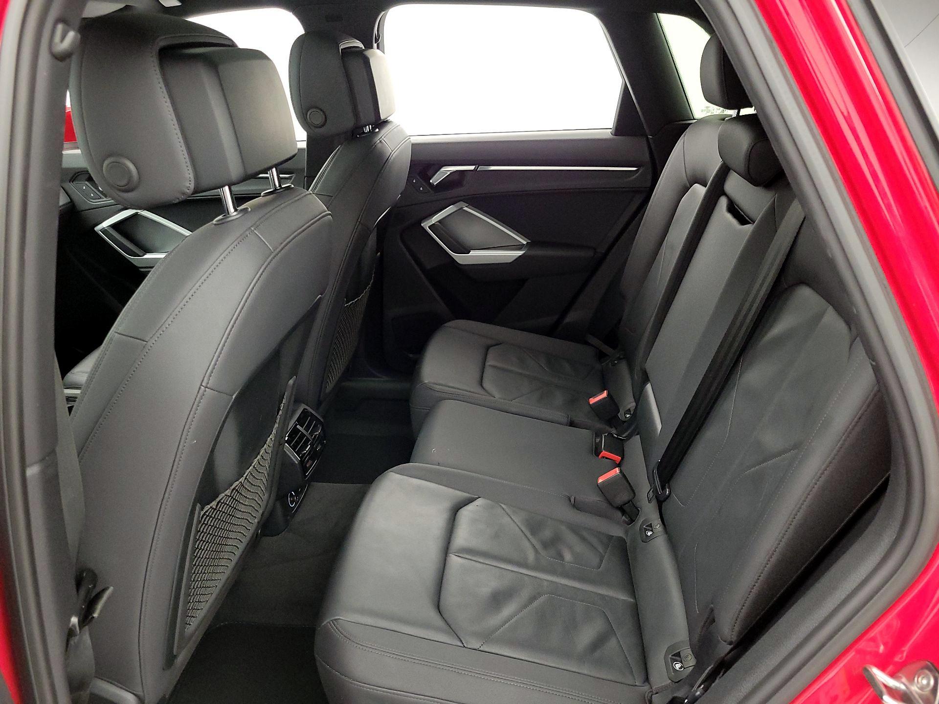 Thumbnail: 2020 Audi Q3 - 20