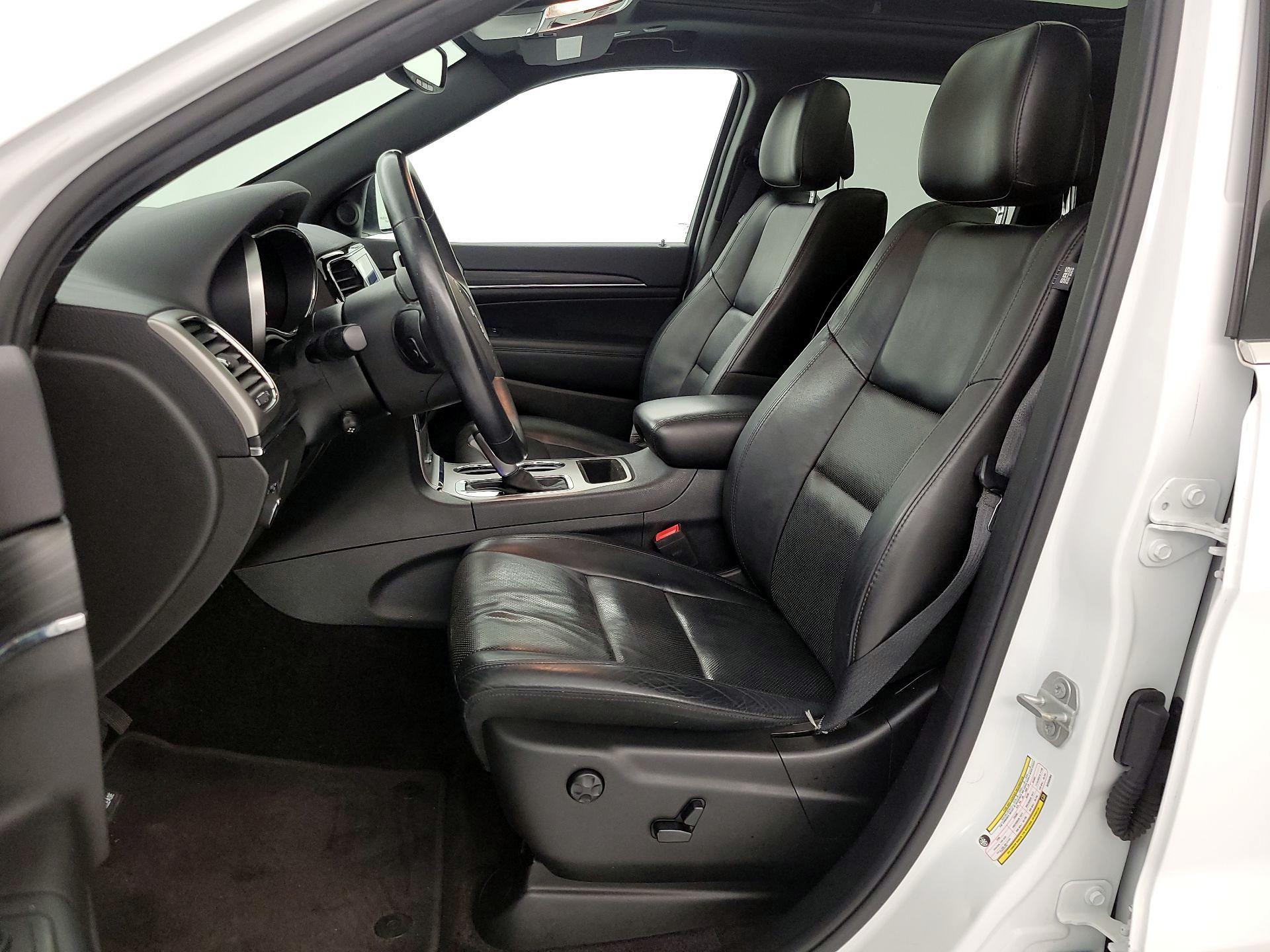 Thumbnail: 2019 Jeep Grand Cherokee - 9