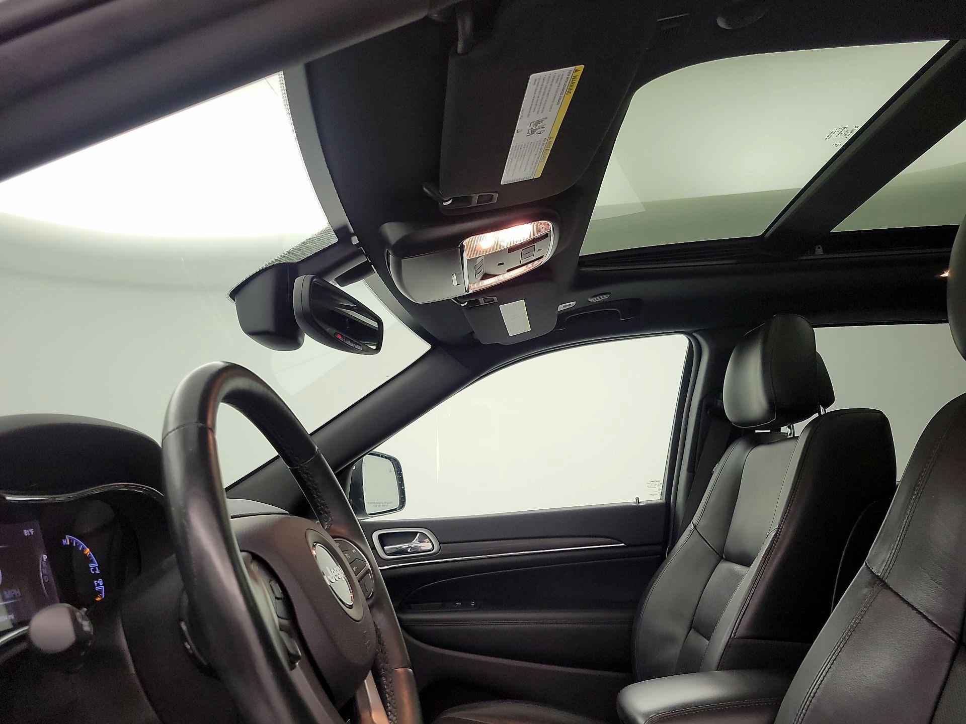 Thumbnail: 2019 Jeep Grand Cherokee - 18