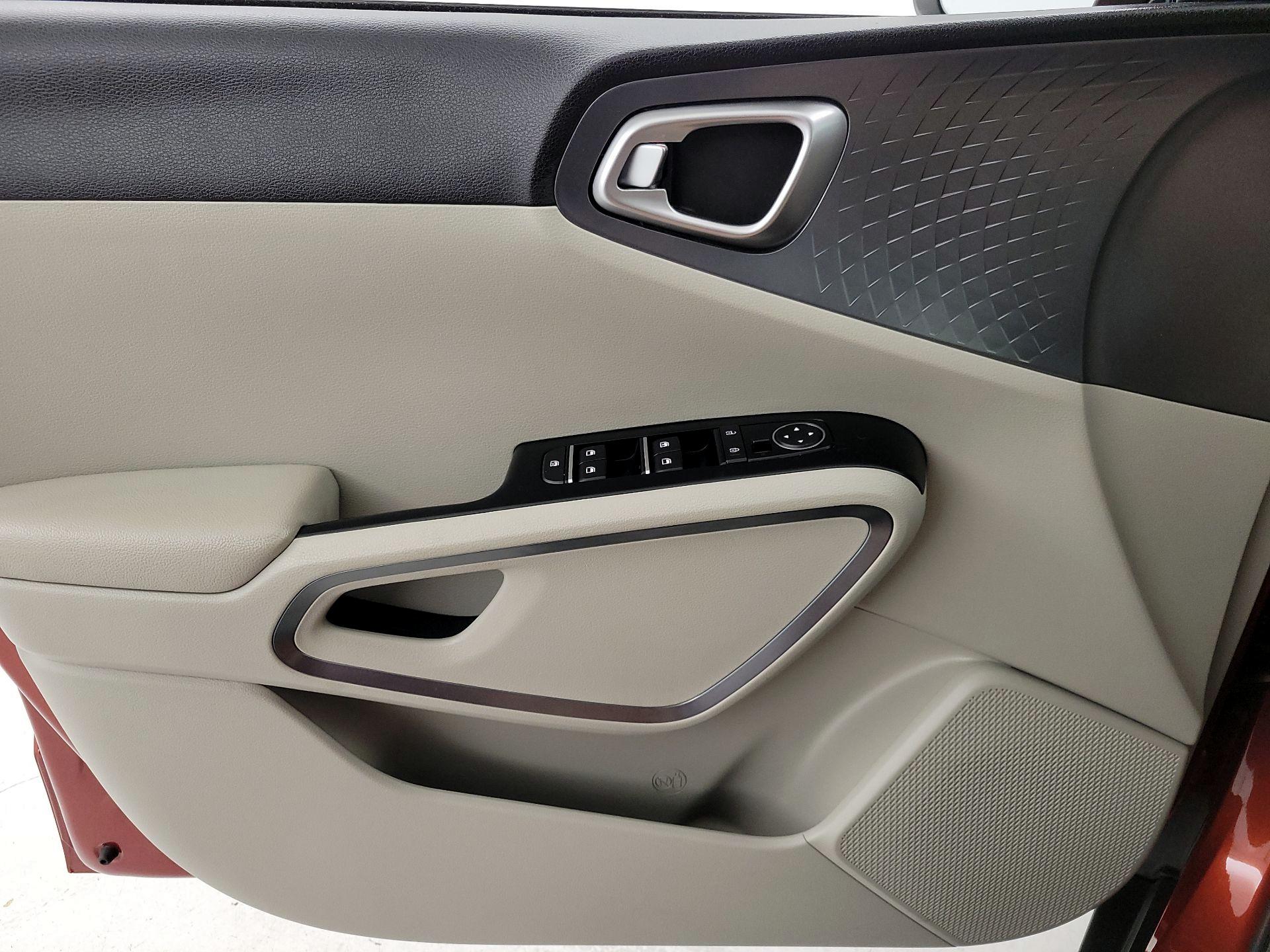 Thumbnail: 2021 Kia Soul - 12